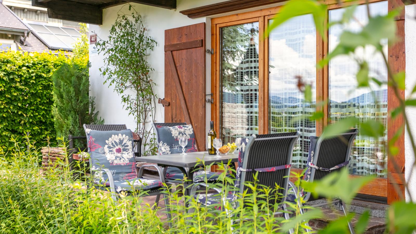 Haus Alpenblick-Tuinen zomer