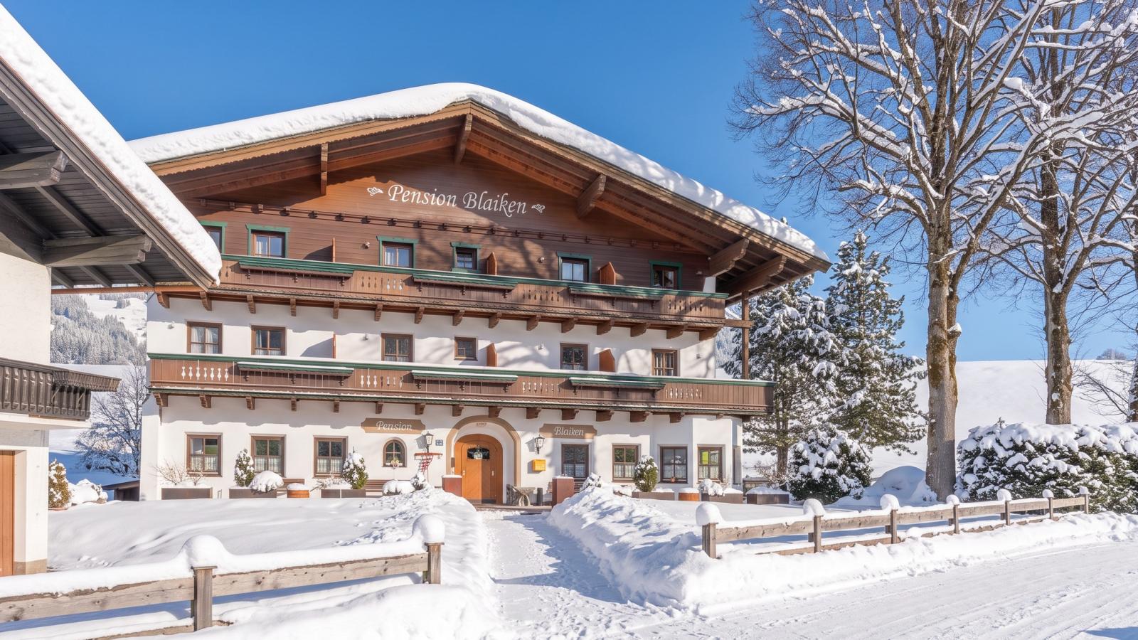Pension Blaiken L - Exterior in winter
