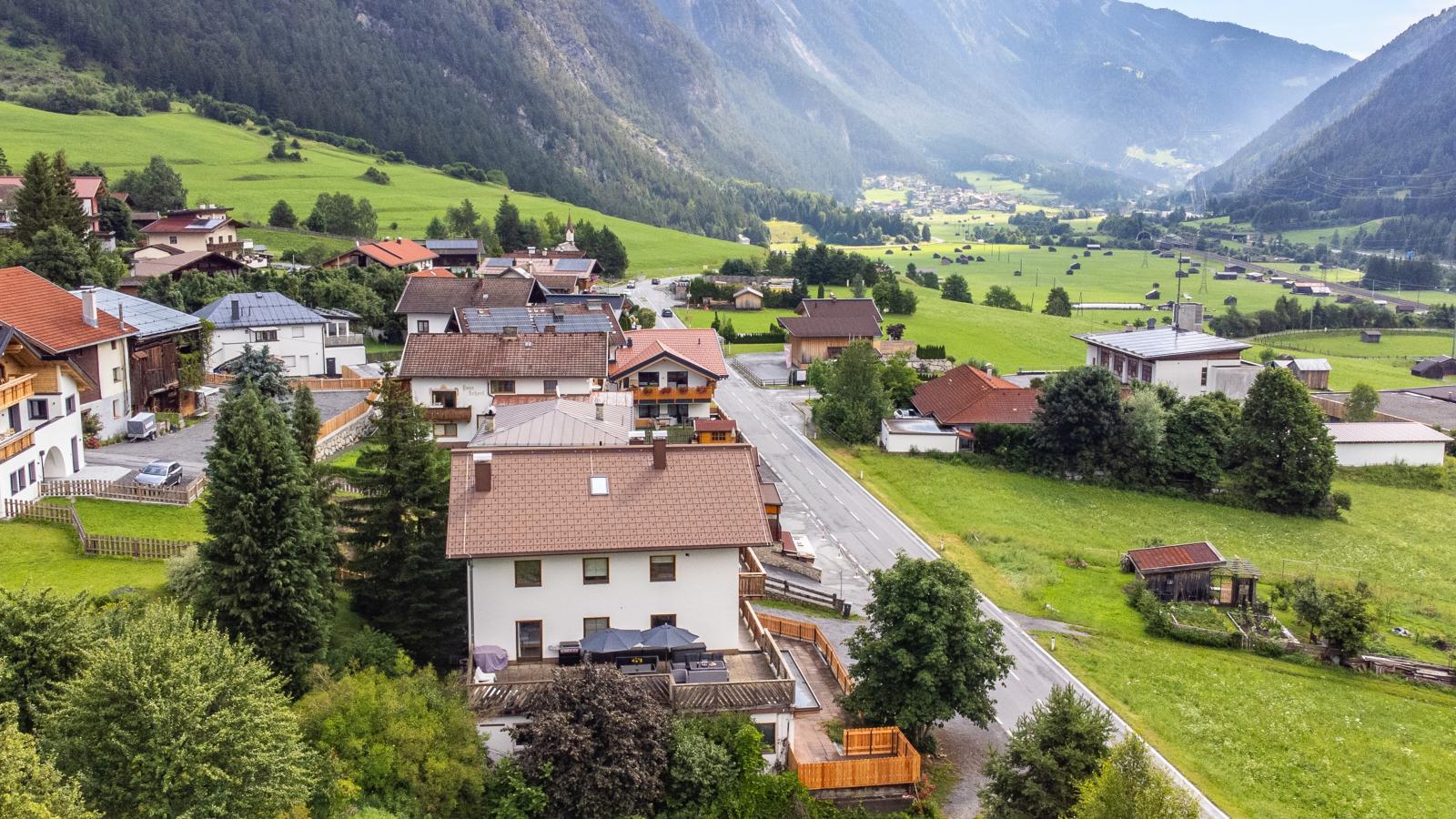 Arlberg-Buitenkant zomer