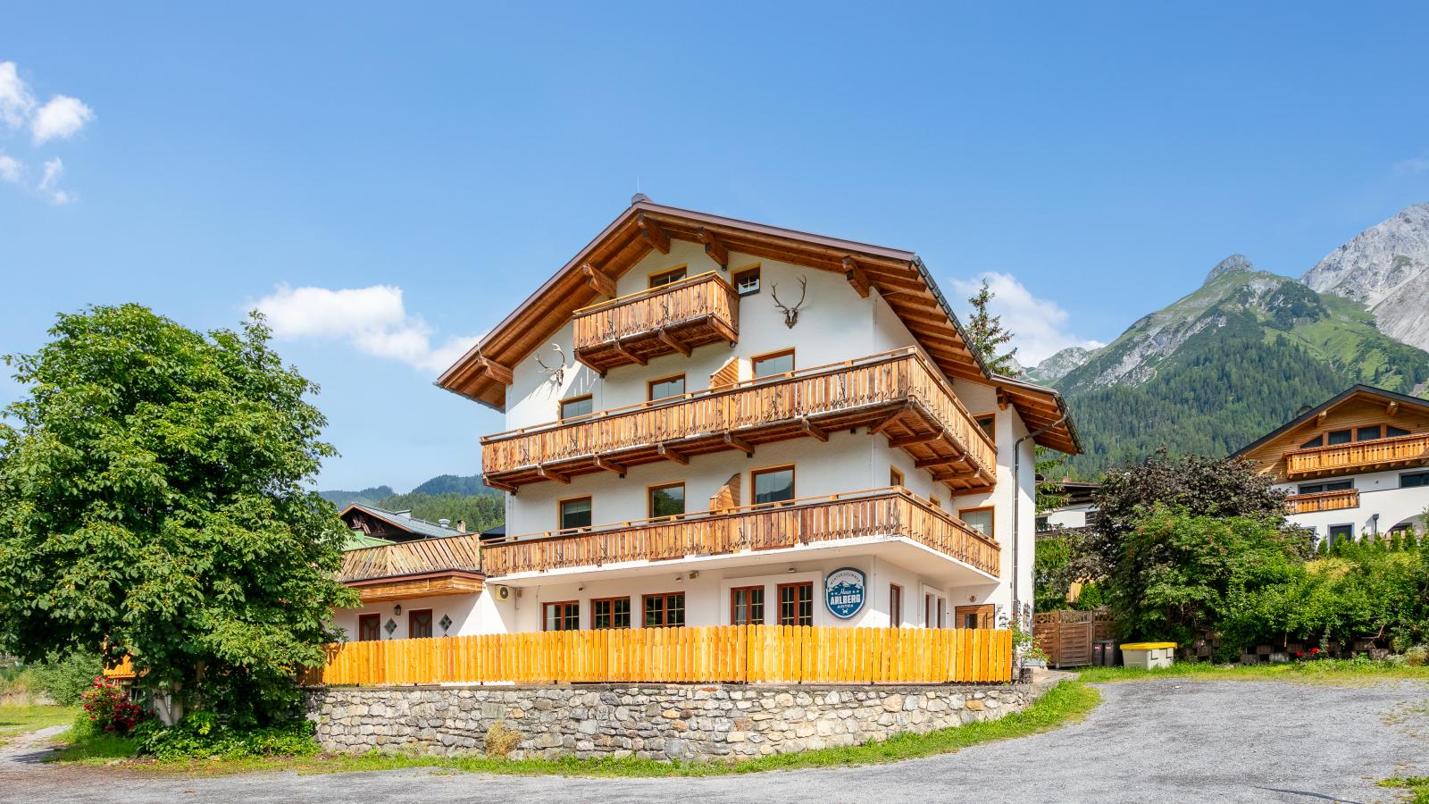 Arlberg-Buitenkant zomer