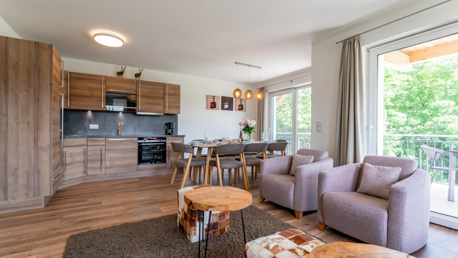 Werfenblick und Bergblick - Salon