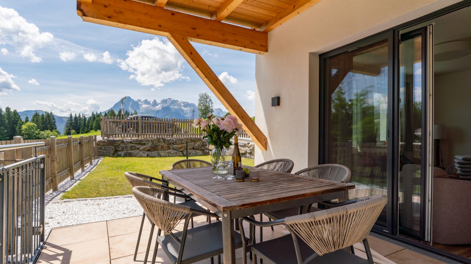 Werfenblick und Bergblick - Terrasse / balcon
