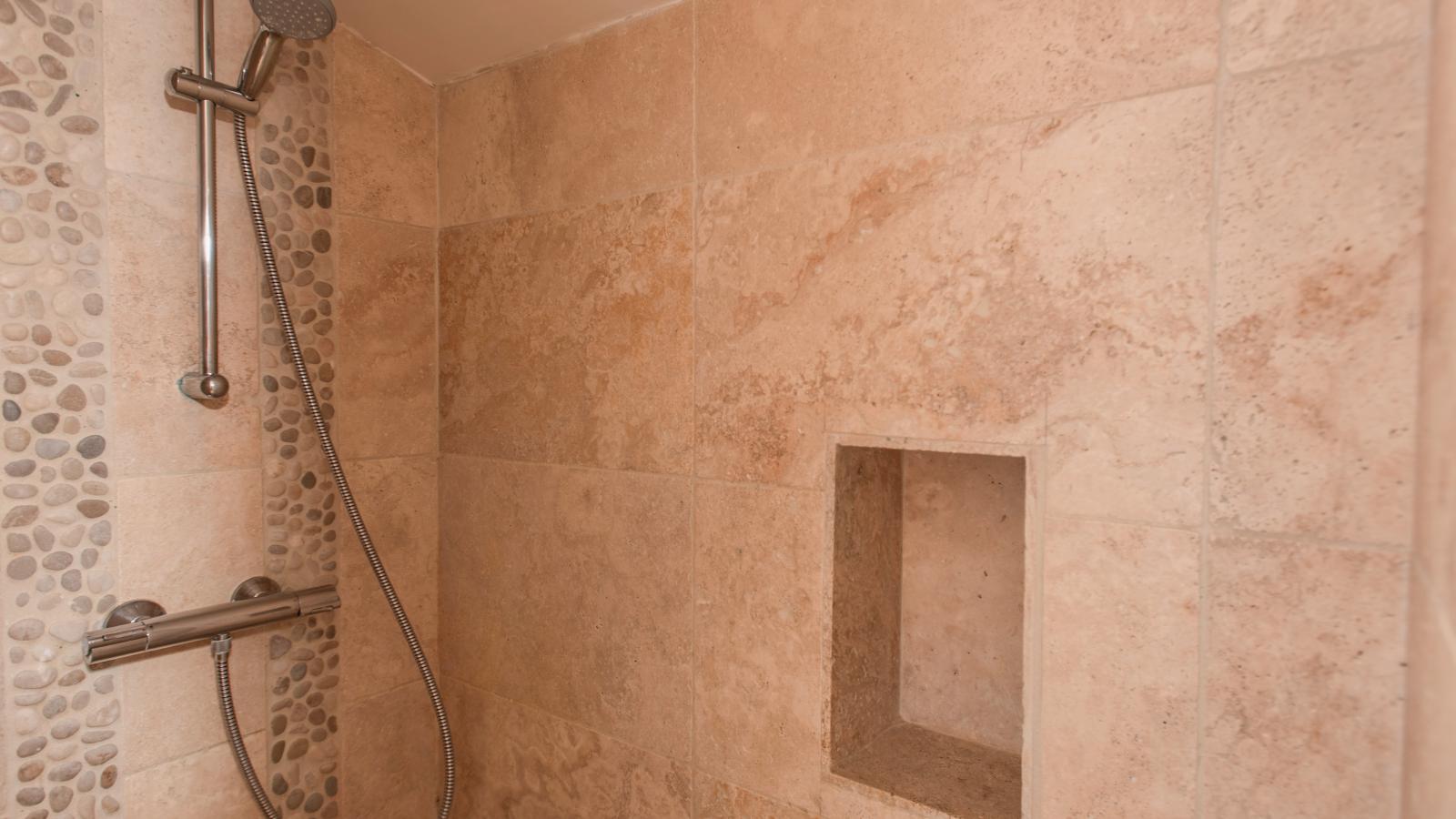 Le Mistral-Badkamer