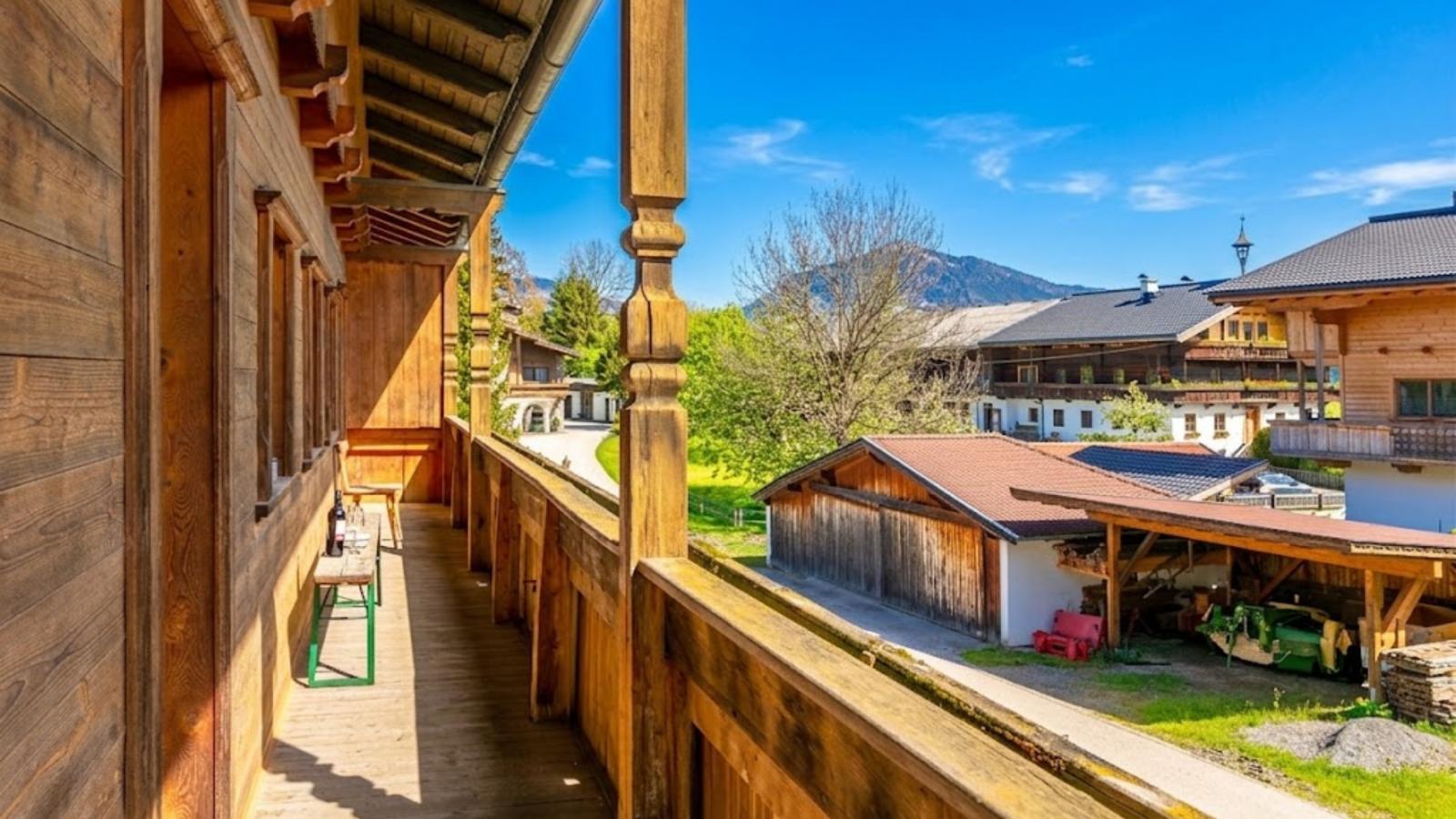 Seppen Top 3 - Terrace balcony