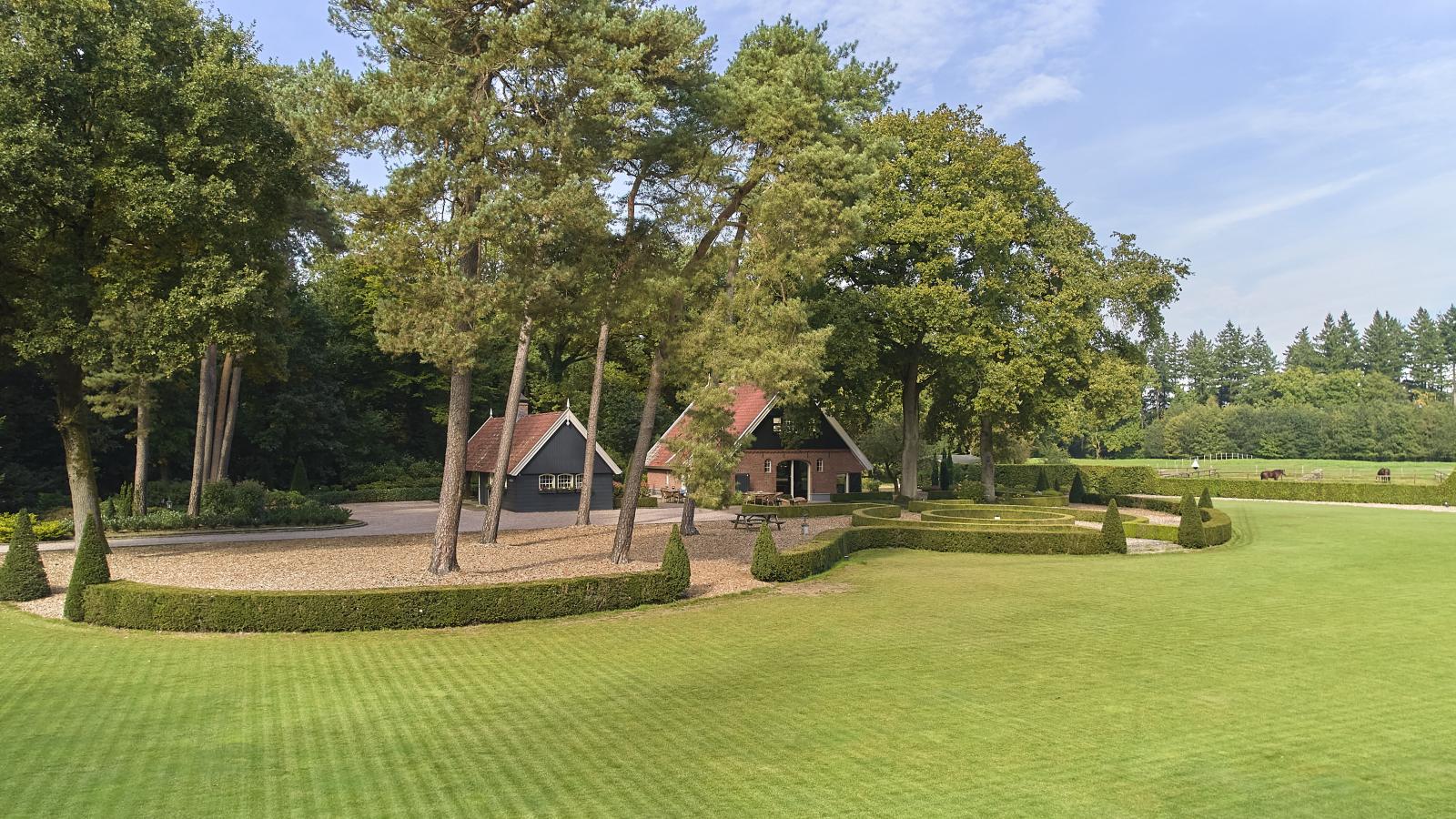 Erve Het Klaashuis-Garten Sommer