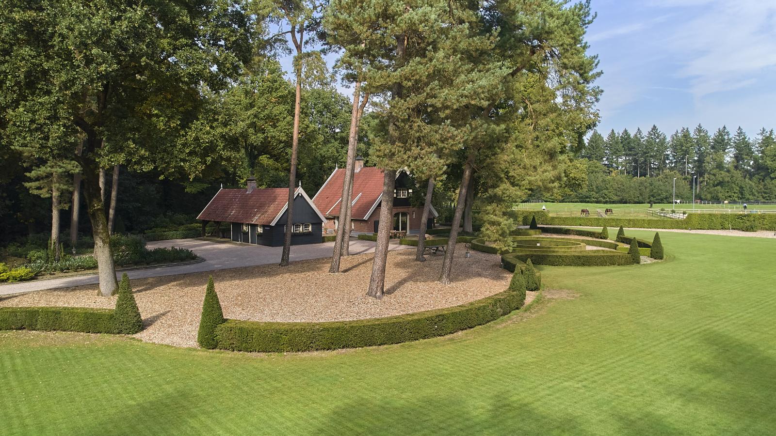 Erve Het Klaashuis-Garten Sommer