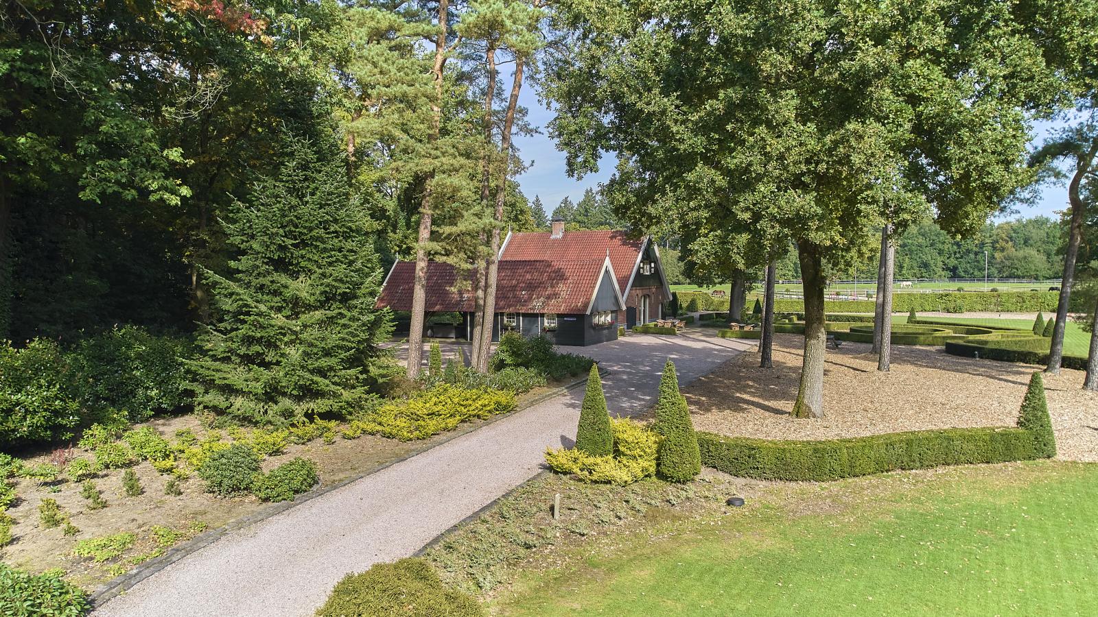 Erve Het Klaashuis-Garten Sommer