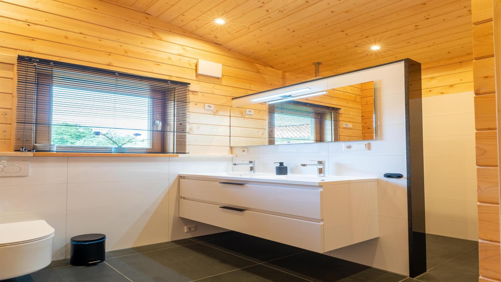 Bie Leentje op de wei-Bathroom
