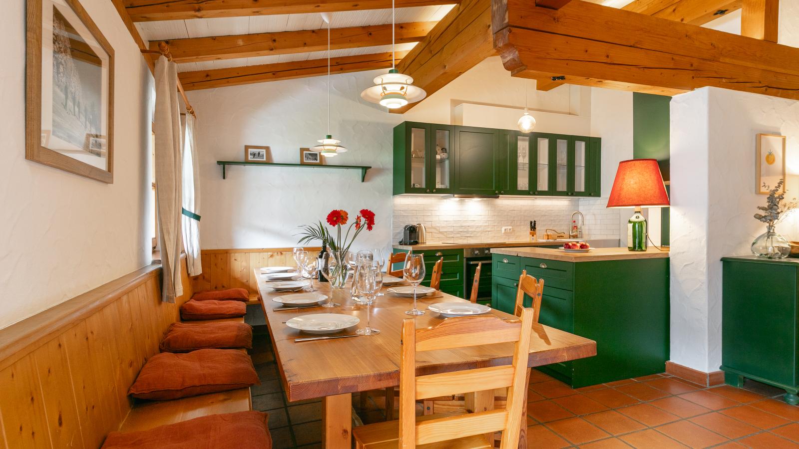 Family Hideout - Eetkamer