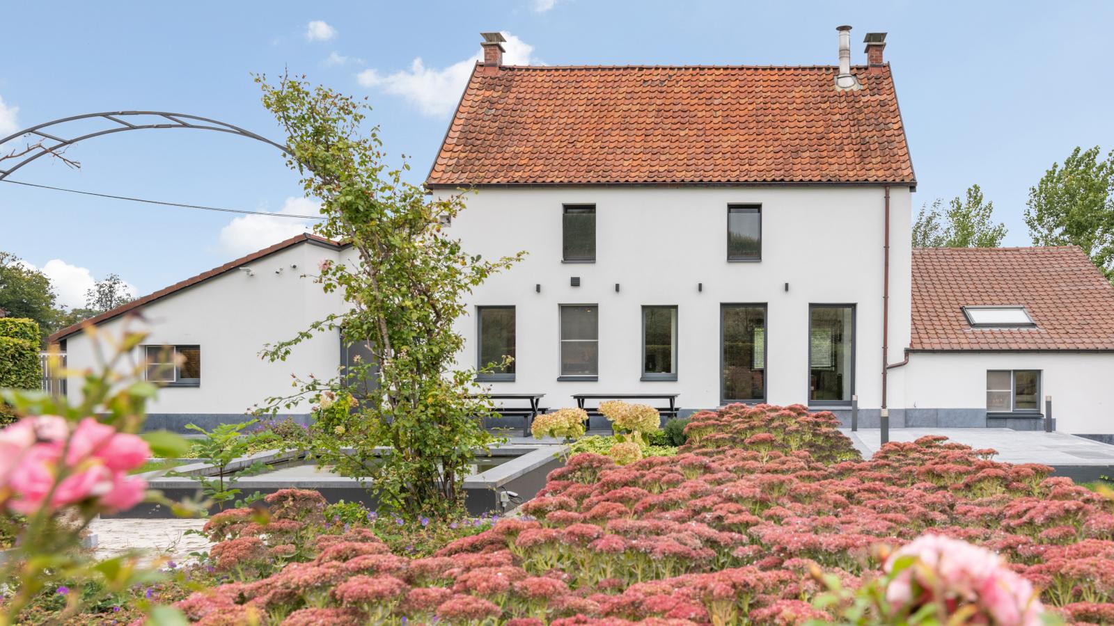 Landhuis Brakelbos-Buitenkant zomer