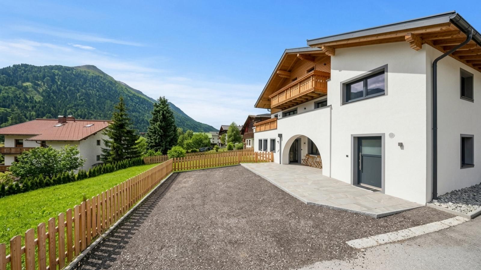 Alpenlodge Pettneu Lodge 1 - Buitenkant zomer