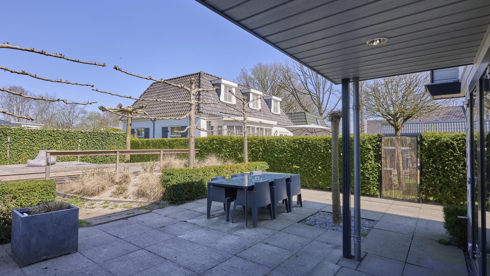 T Kaatsheuveltje 4-Tuinen zomer