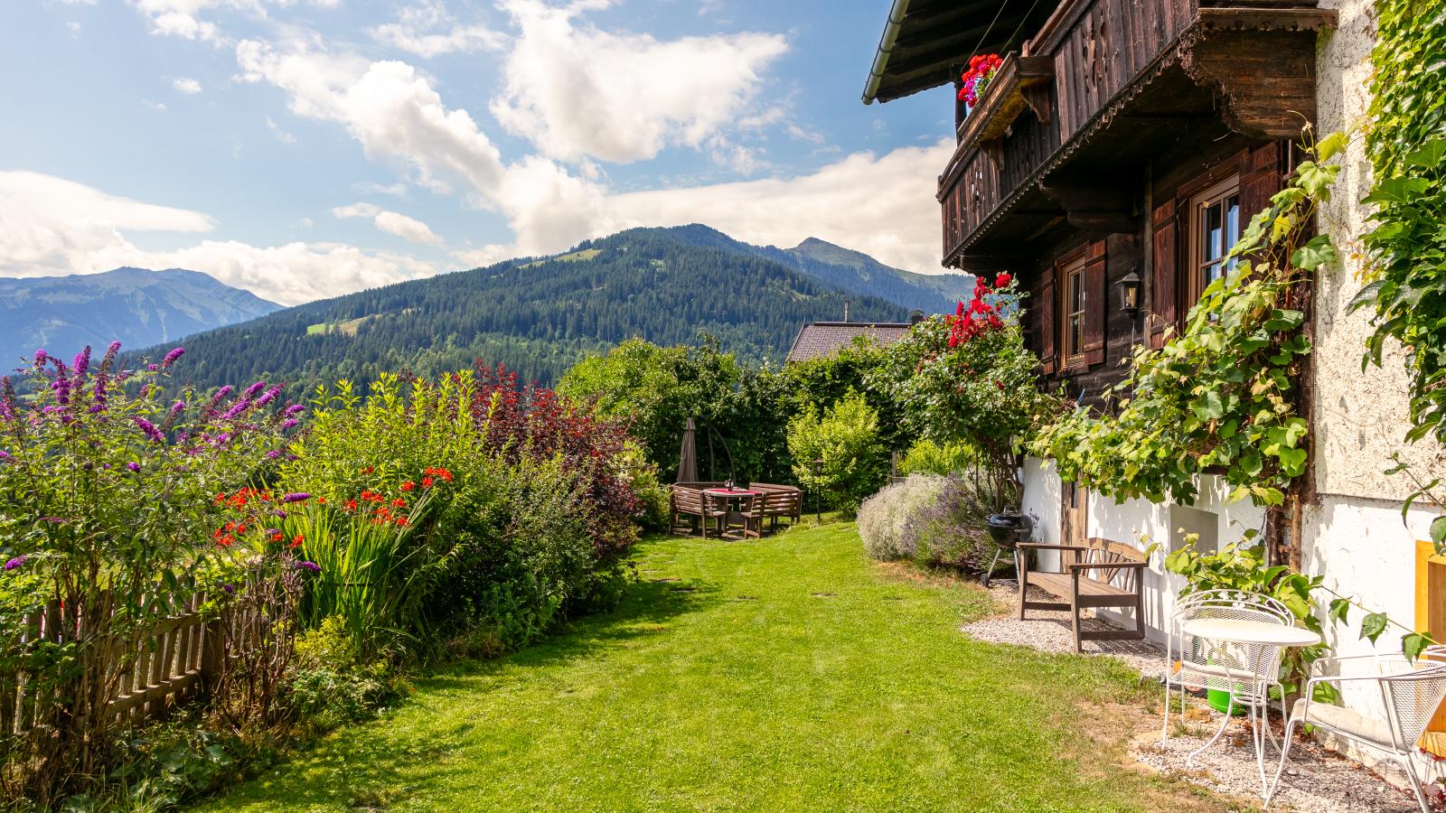 Weberhäusl am Penningberg-Tuinen zomer