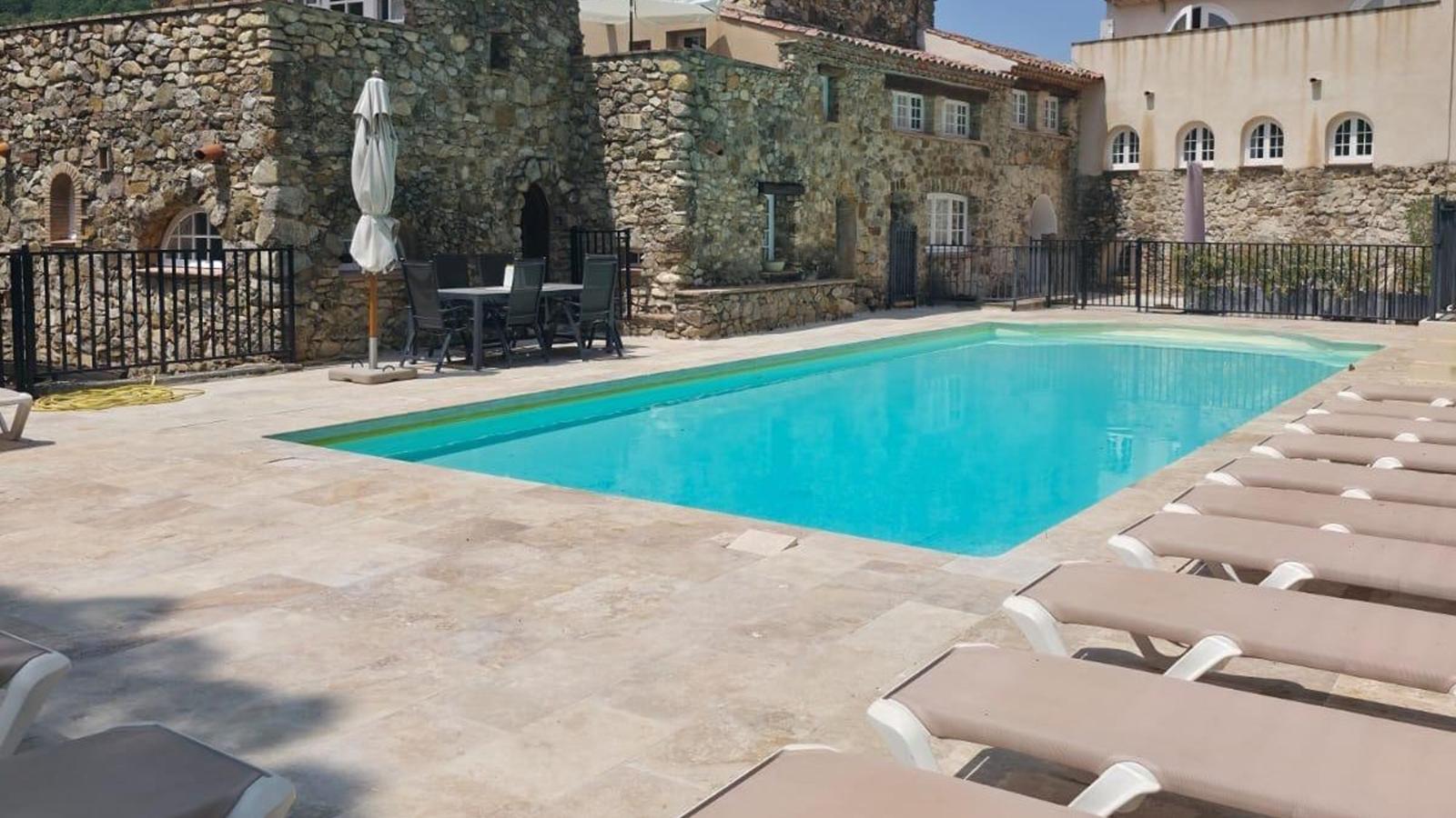 pool