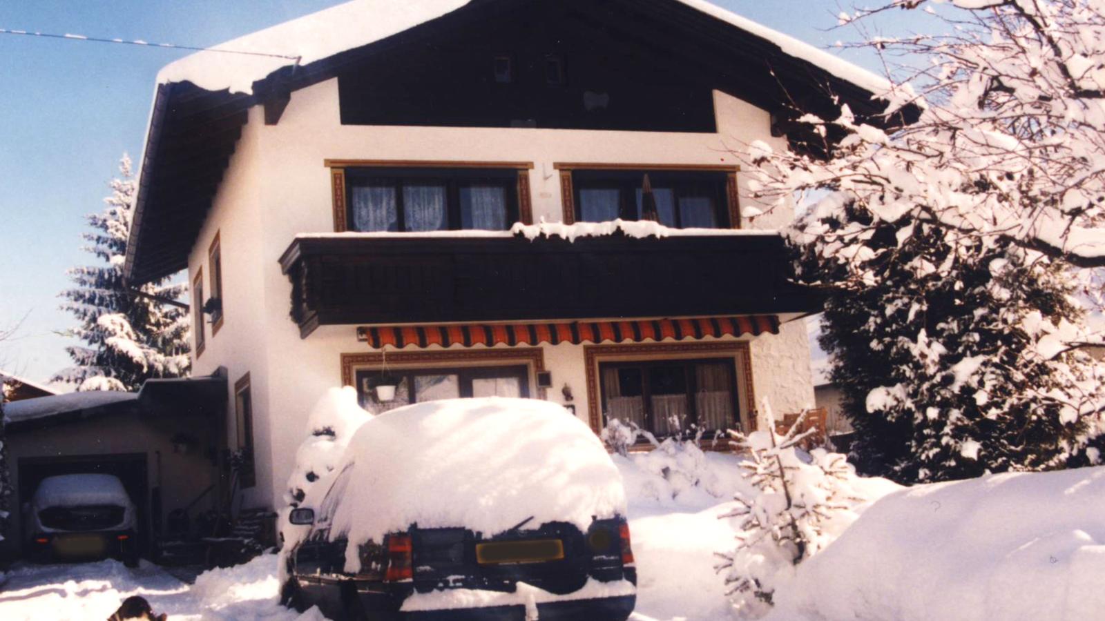 Veronika - Exterior in winter