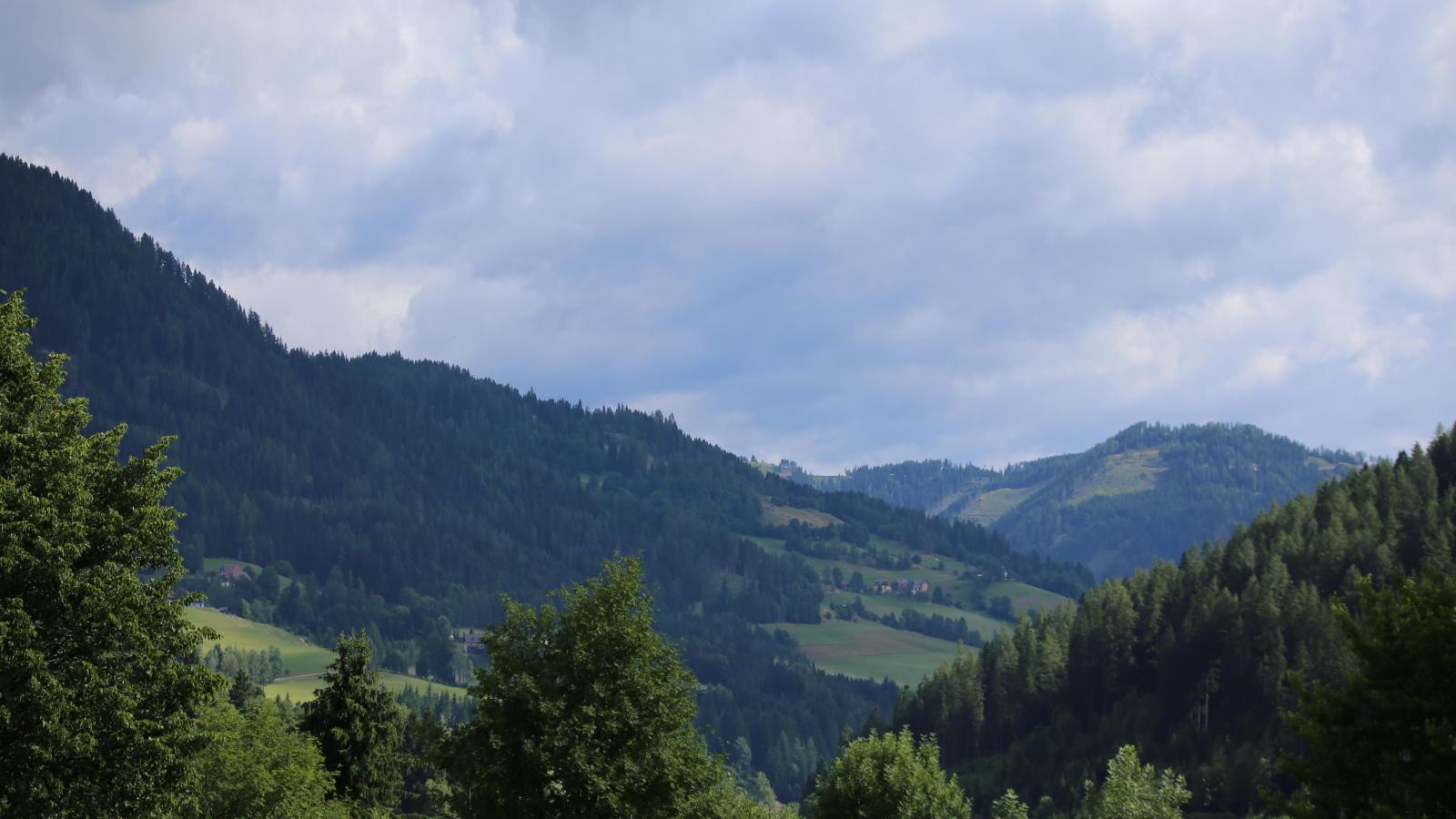 Grebenzen Lodge 44-Gebiete Sommer 1 km
