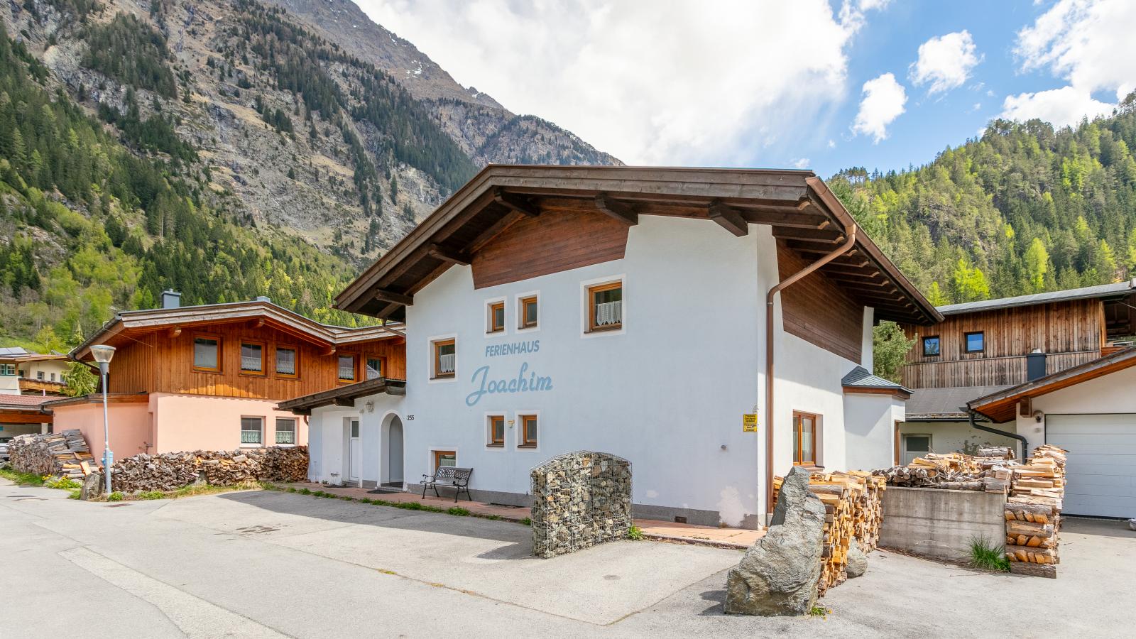 Haus Joachim-Buitenkant zomer