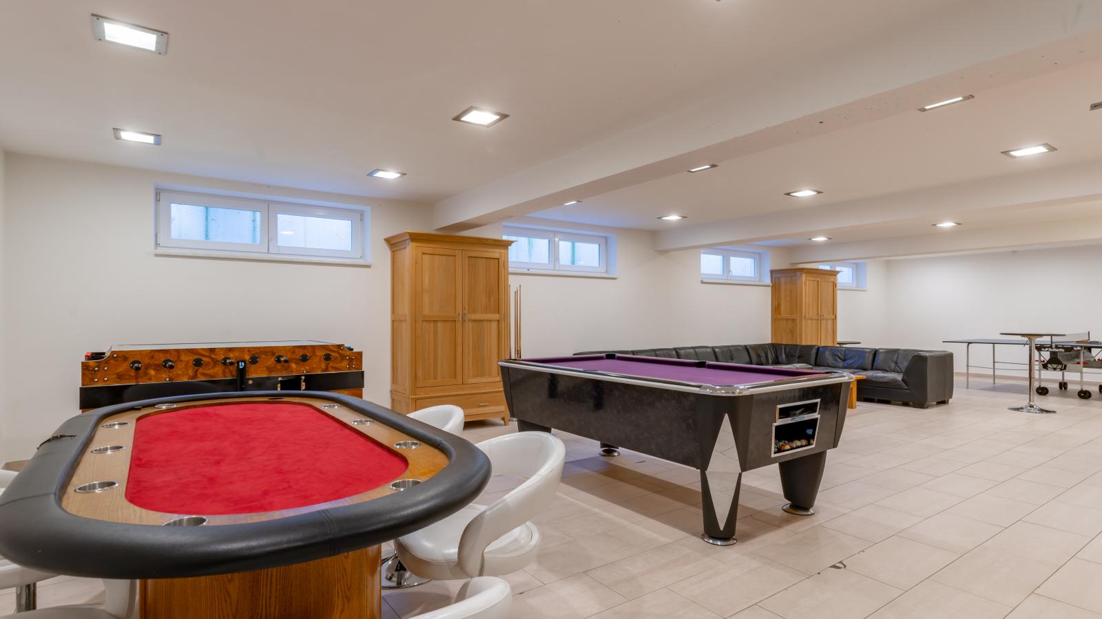 Maxima II - Ski in - Ski Out - Recreation room