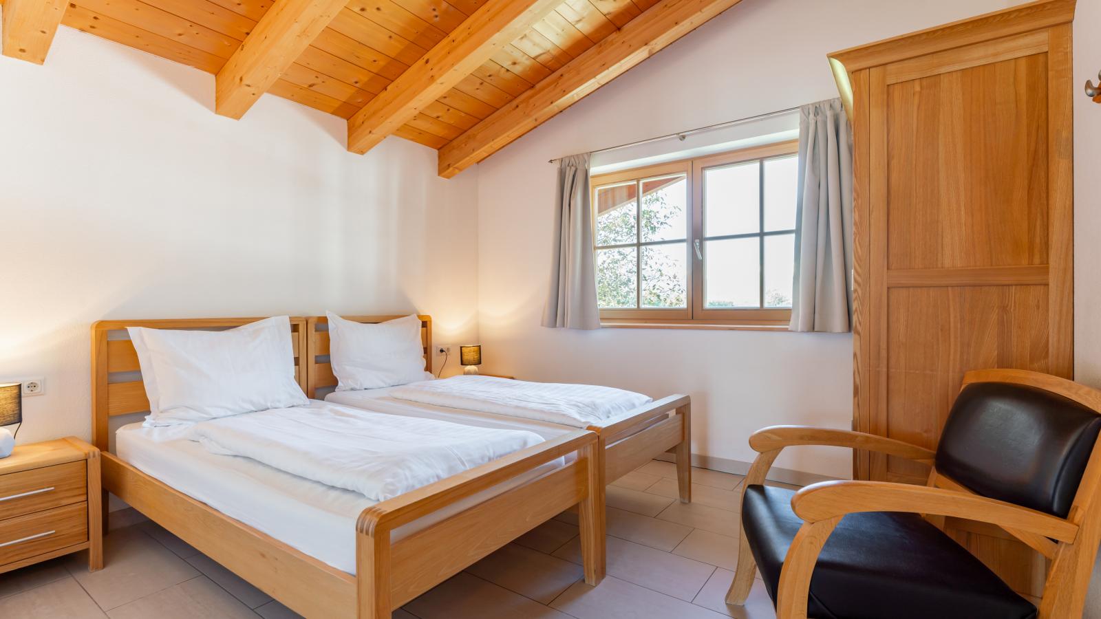 Maxima II - Ski in - Ski Out - Bedroom