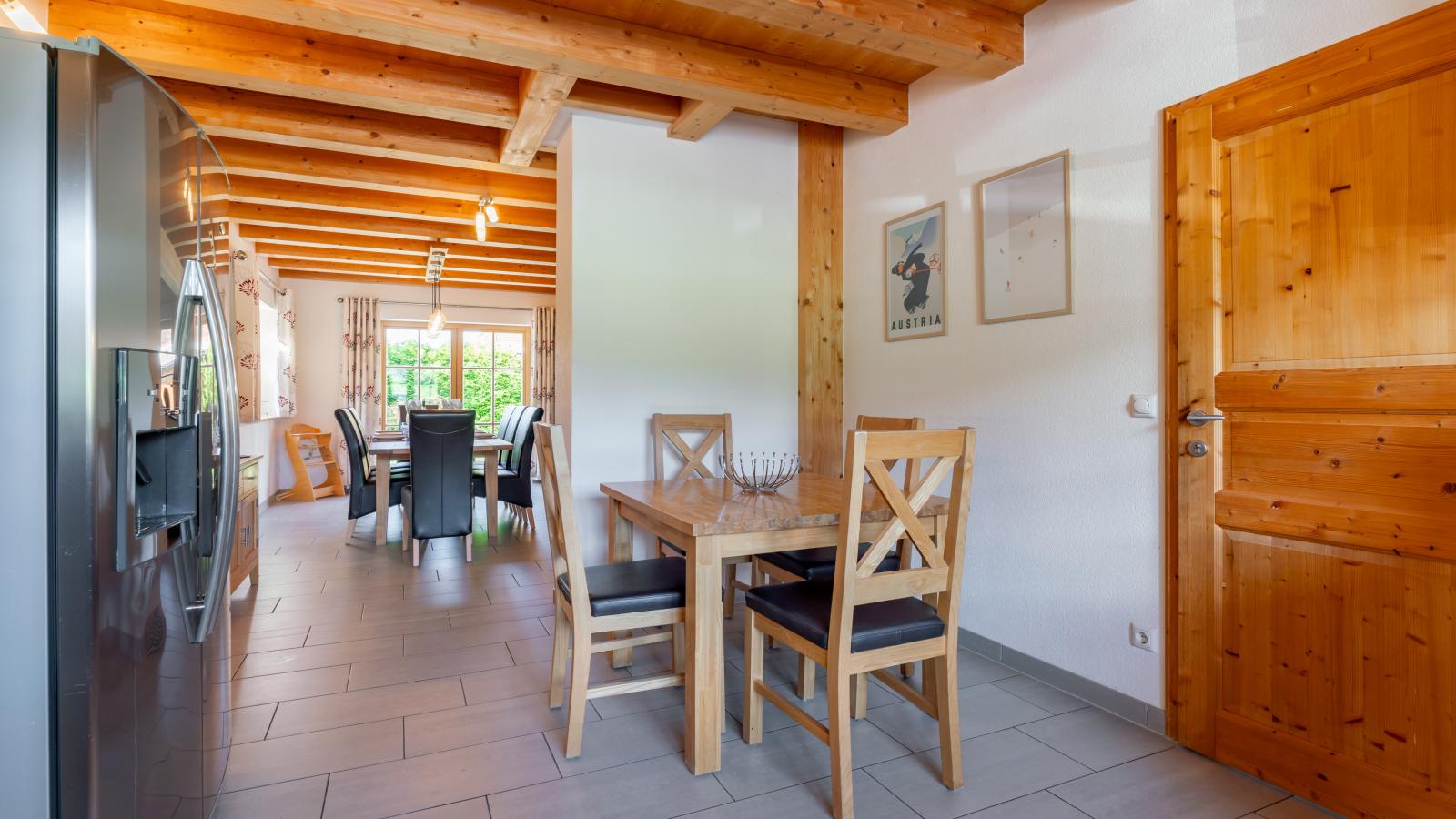 Maxima II - Ski in - Ski Out - Dining room