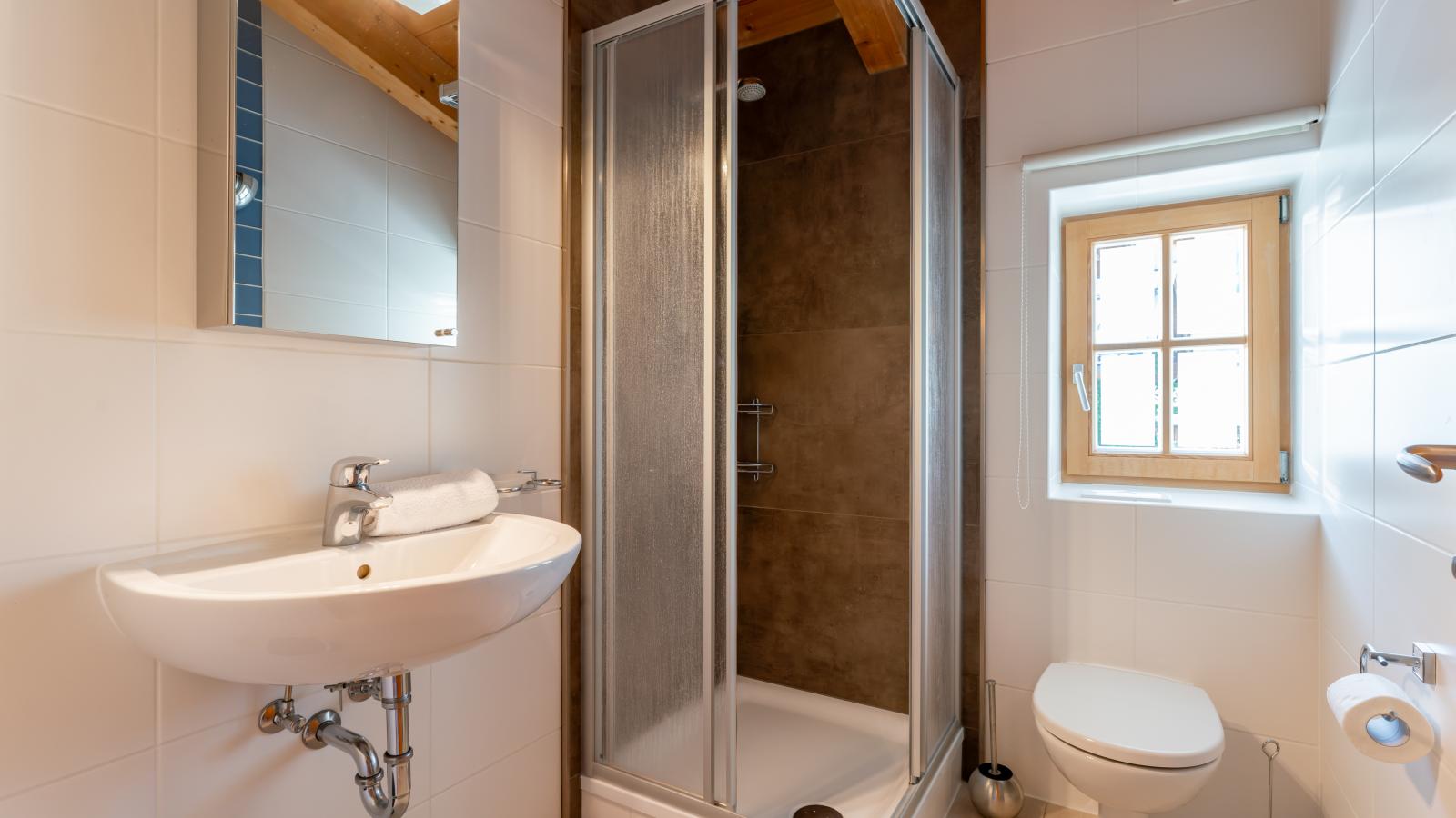 Maxima II - Ski in - Ski Out - Bathroom