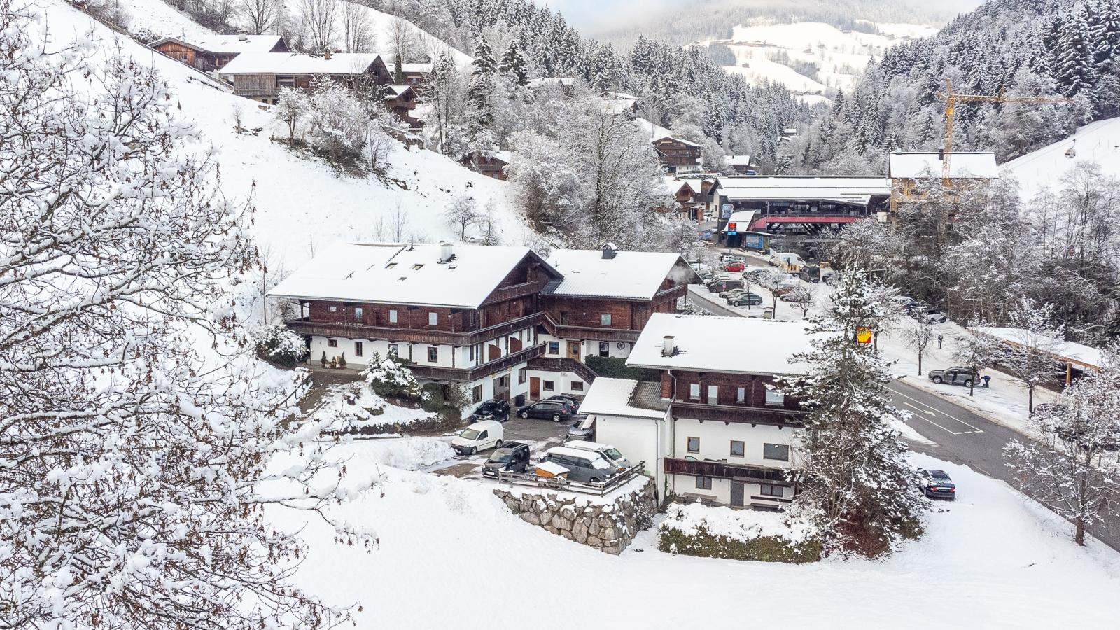 Appartements Zellner-Exterior winter