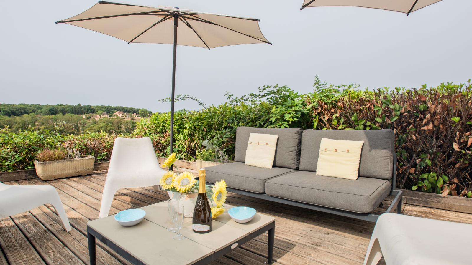 Tournesol-Terrace balcony