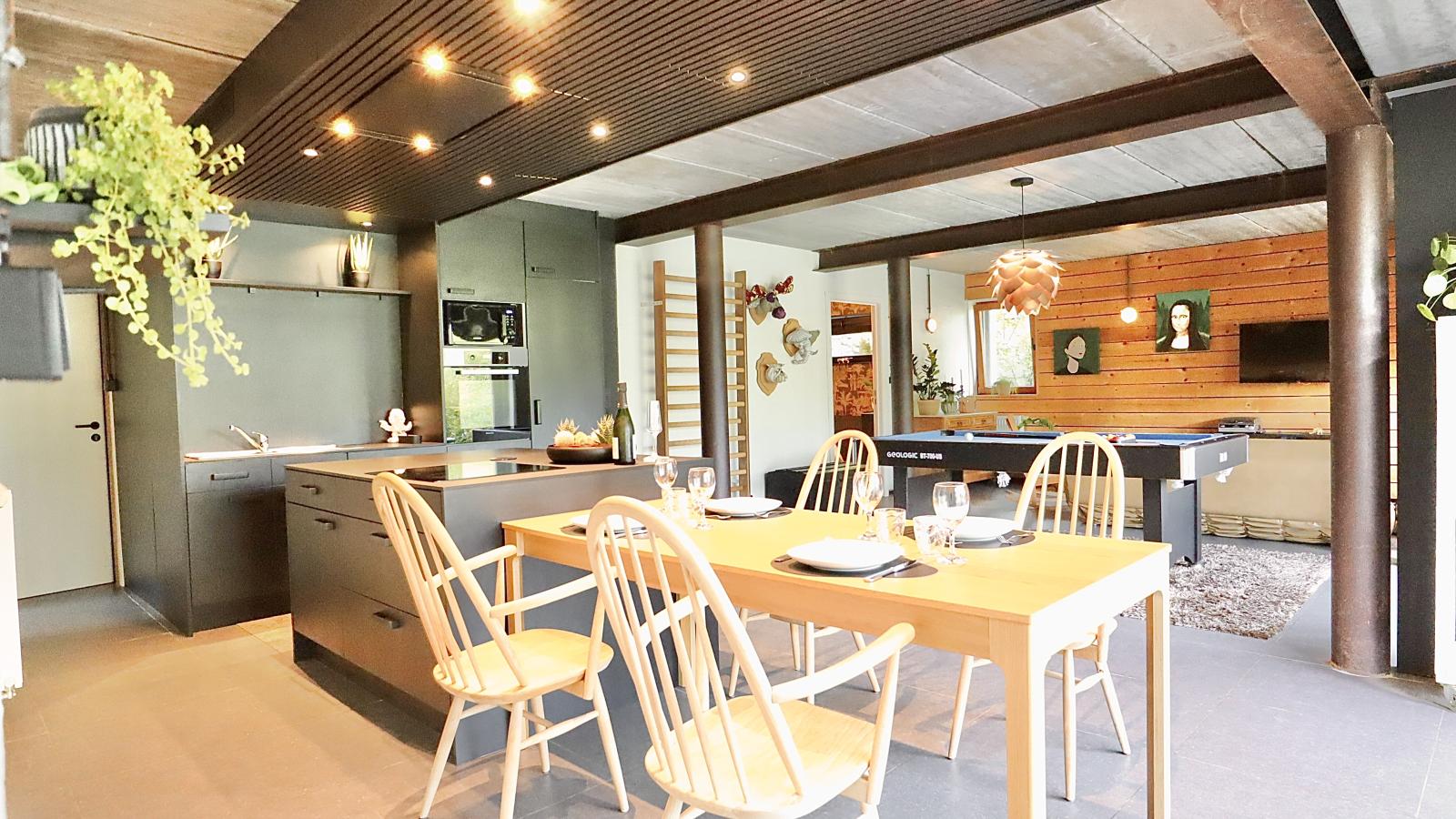 Loheré-Dining room