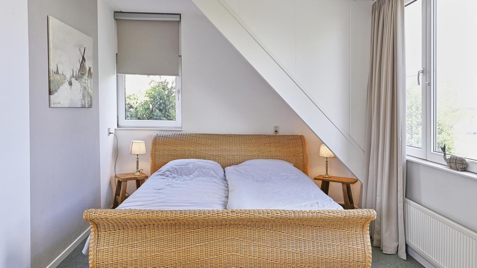 Rose Garden-Bedroom