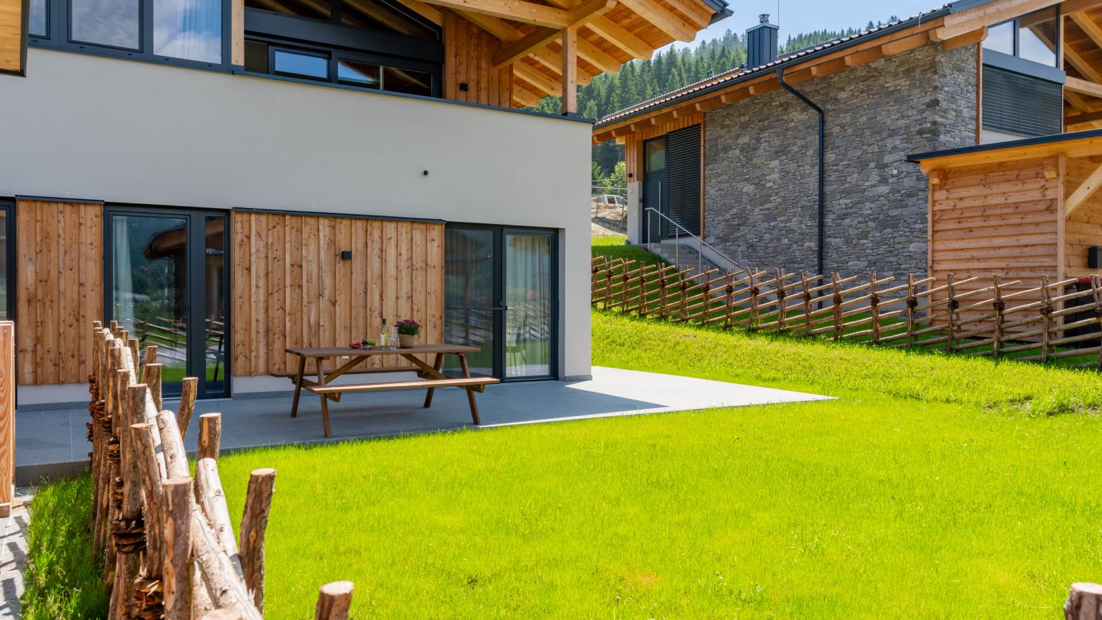 Grebenzen Lodge 53-Buitenkant zomer