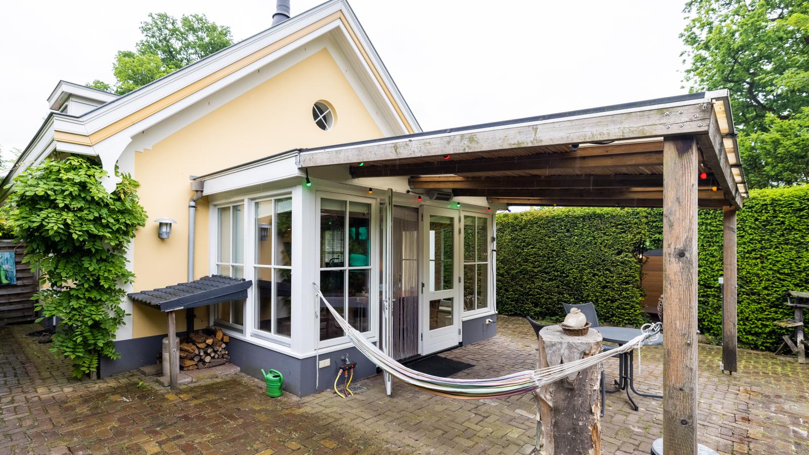 Wellnesshuisje Kalheupink-Tuinen zomer