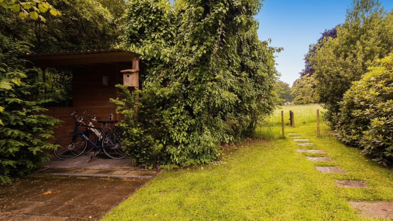 Wellnesshuisje Kalheupink-Garten Sommer