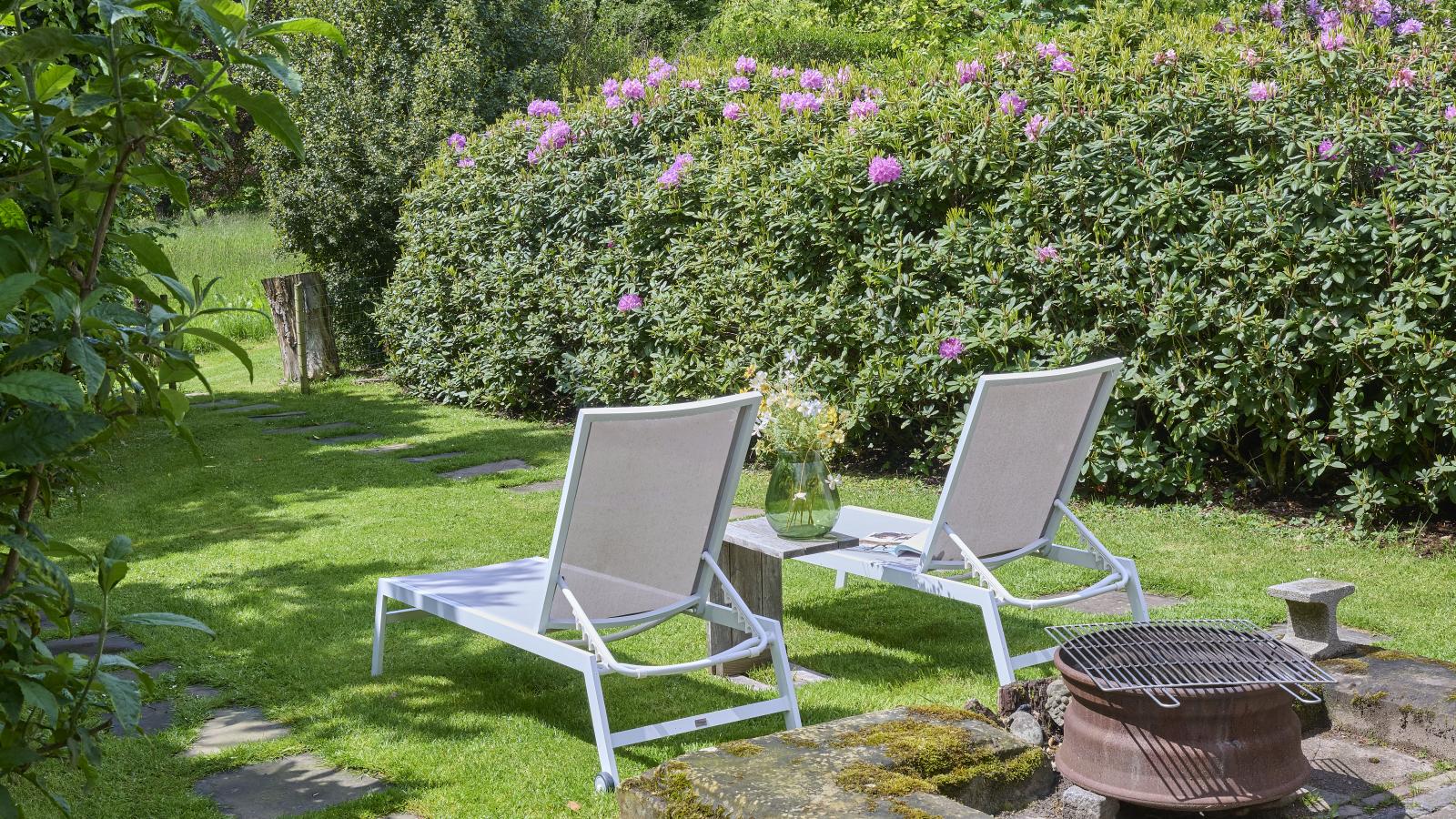 Wellnesshuisje Kalheupink - Tuinen zomer