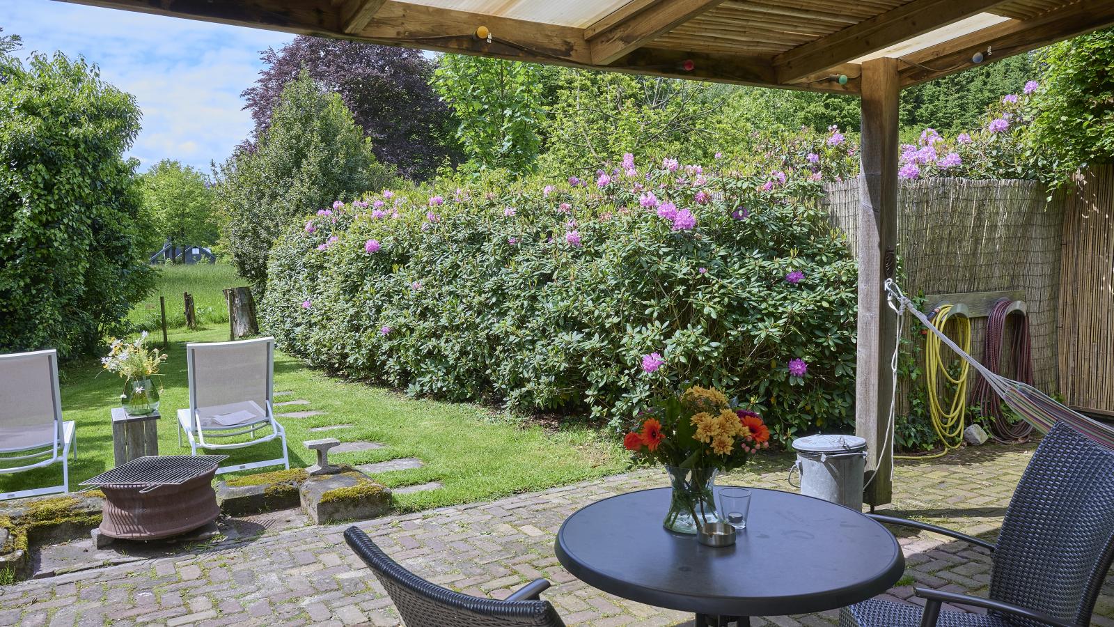 Wellnesshuisje Kalheupink - Terrasbalkon