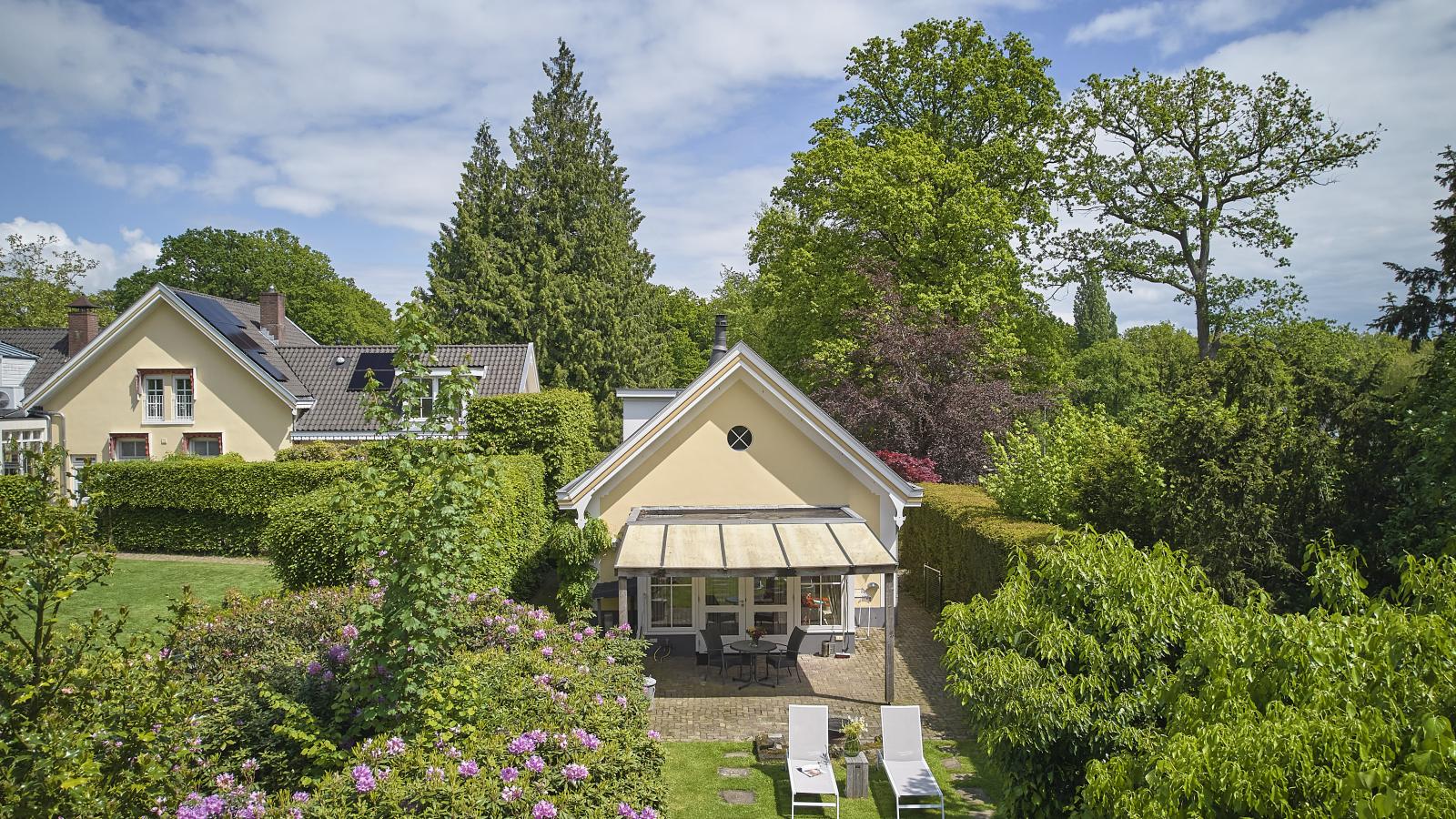 Wellnesshuisje Kalheupink - Buitenkant zomer
