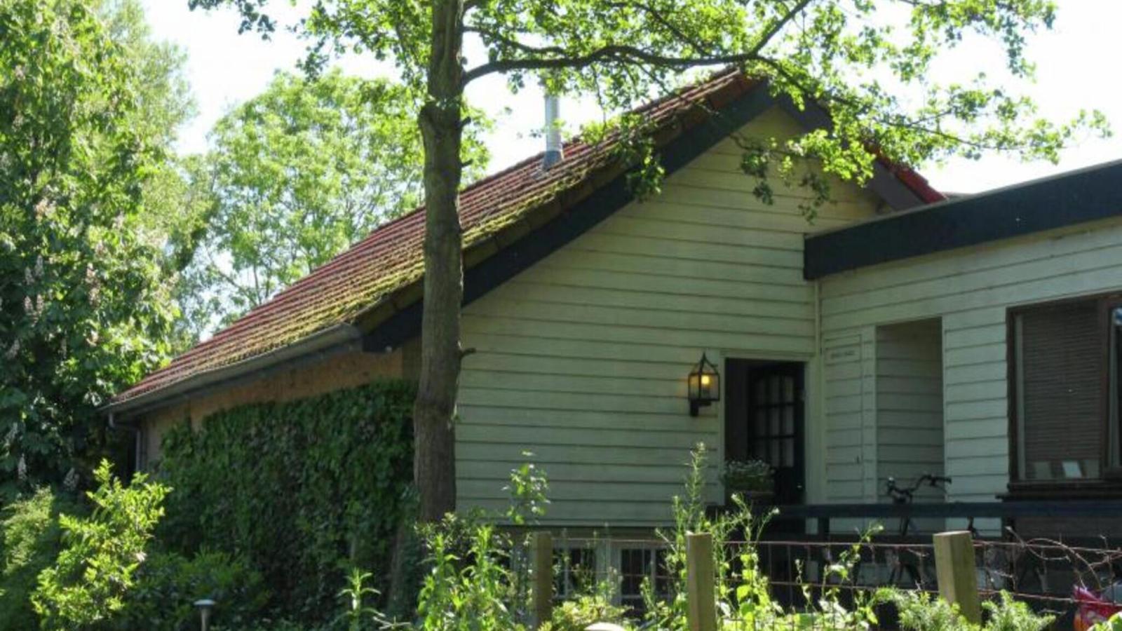 De Egelhut-Buitenkant zomer