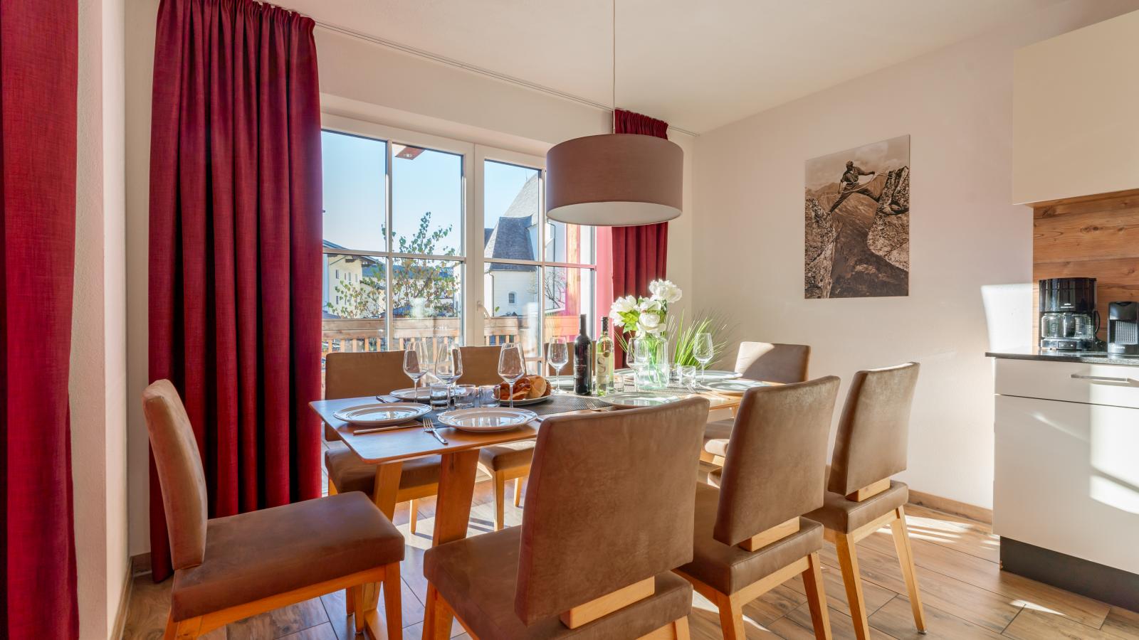 Tauern Suites Mitterwirt TOP 312-Eetkamer