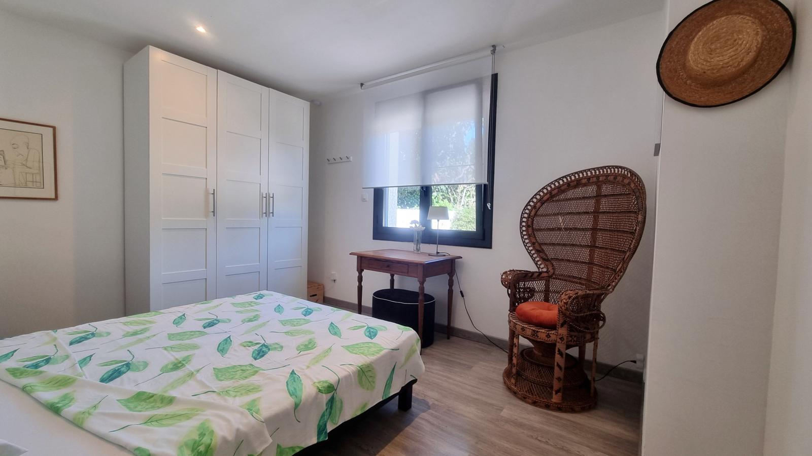 Parasar-Bedroom