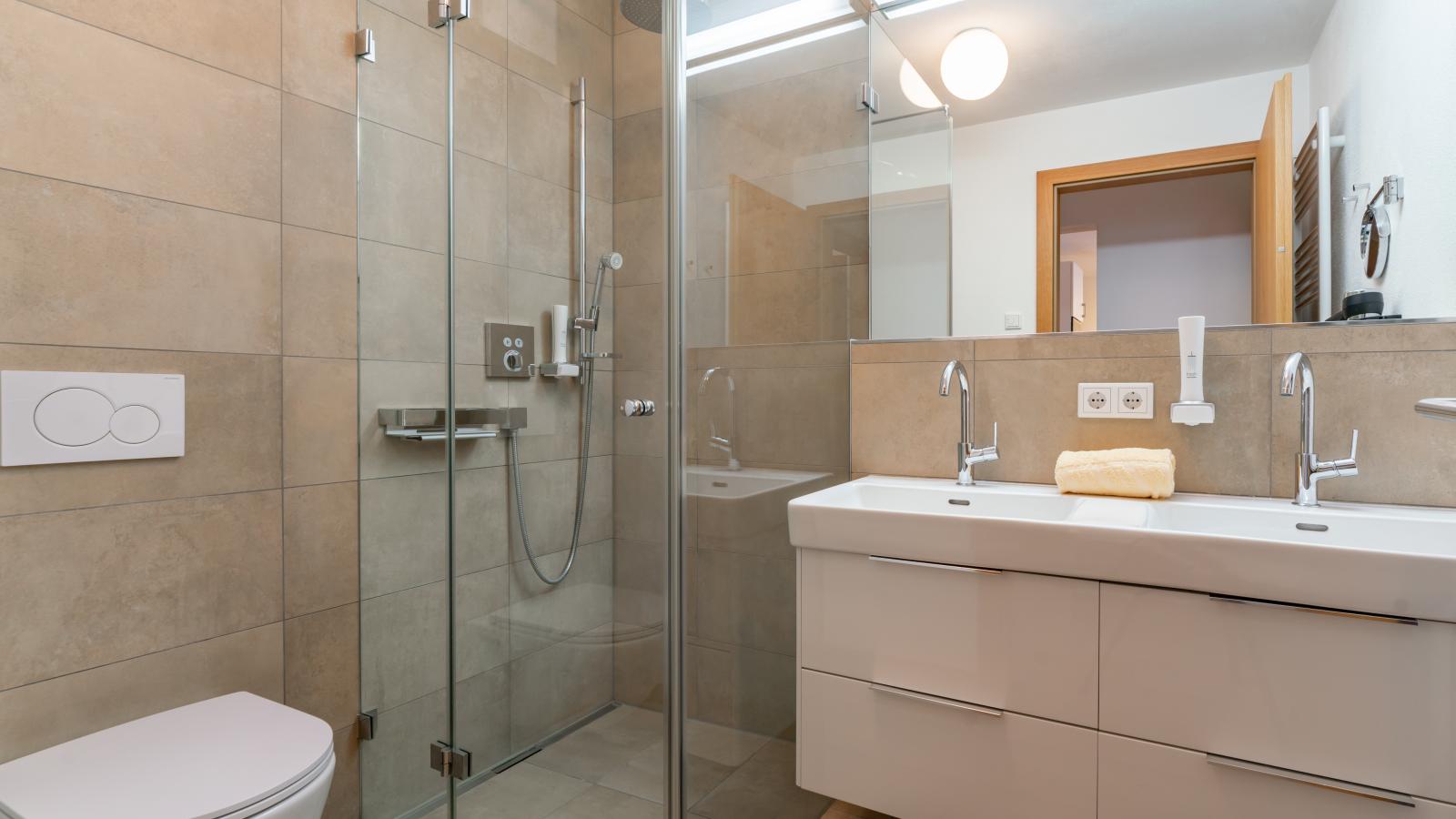 Tauern Suites Mitterwirt TOP 313-Bathroom