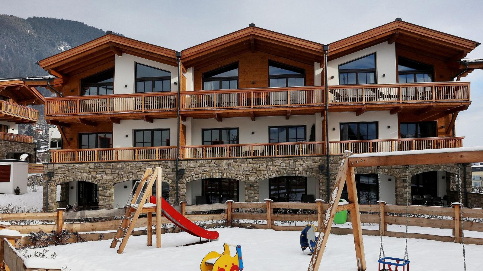 Tauern Suites Mitterwirt TOP 313-Exterior winter