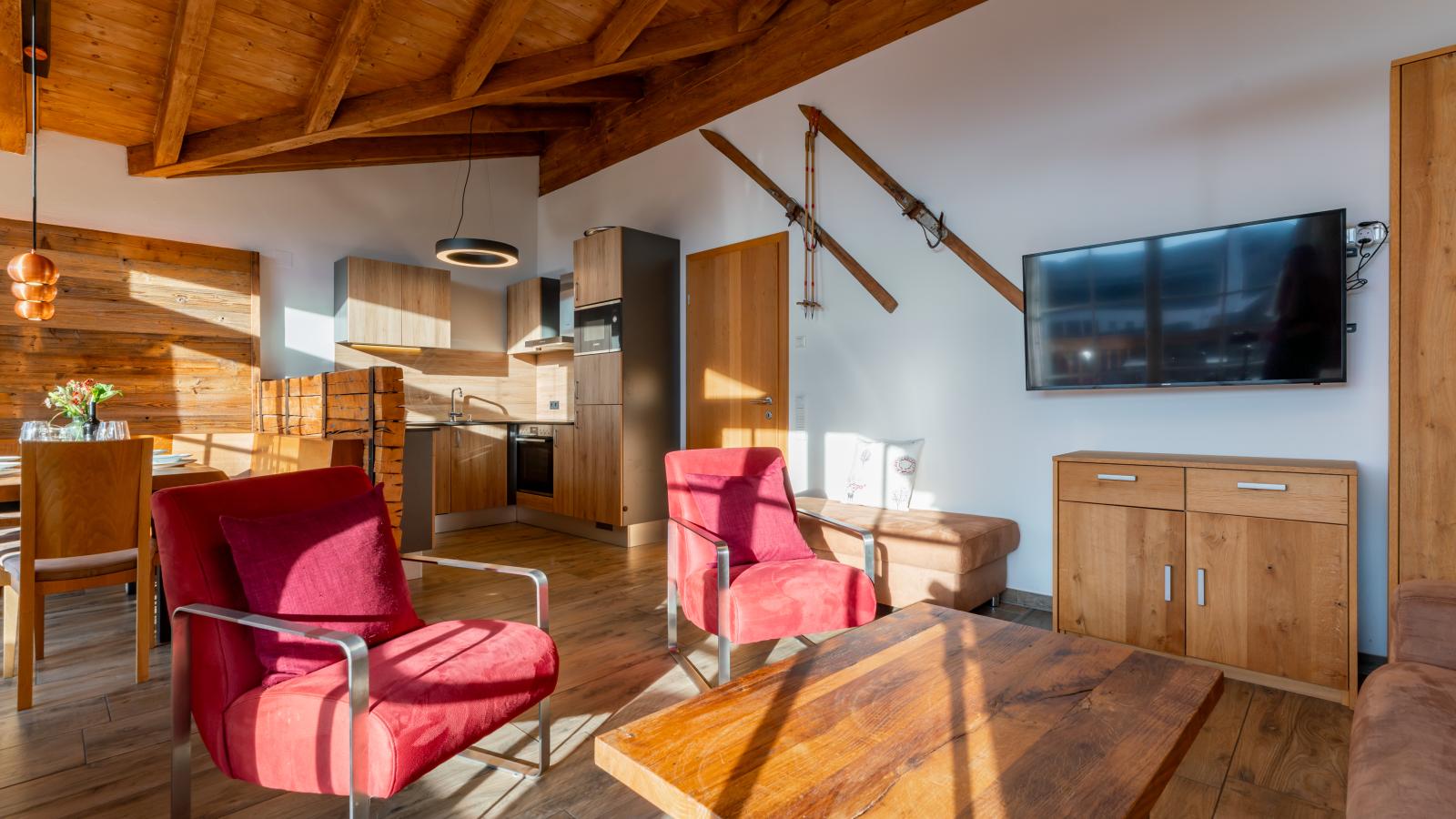 Tauern Suites Mitterwirt TOP 222-Woonkamer