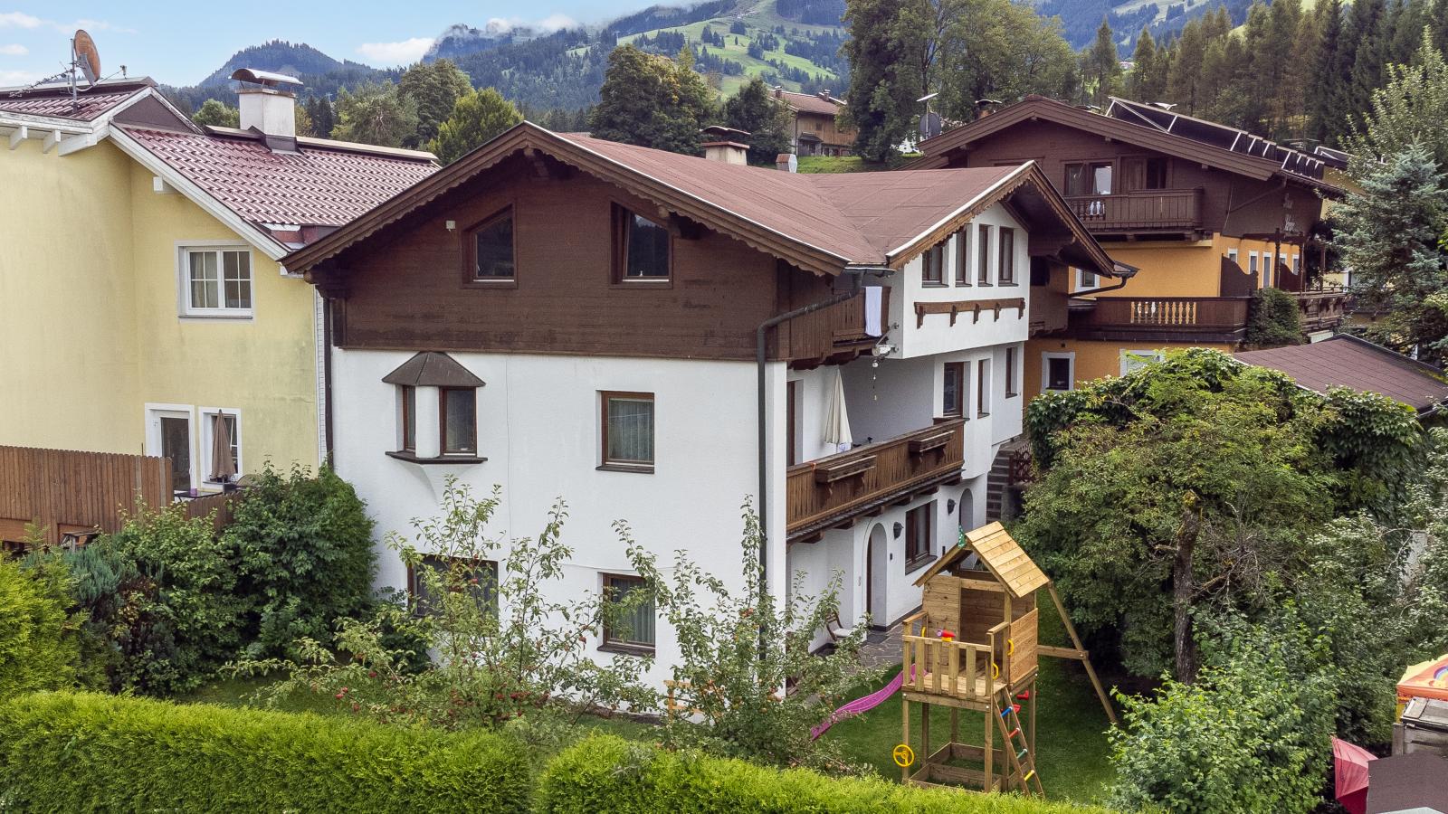 Apart An der Ache-Buitenkant zomer