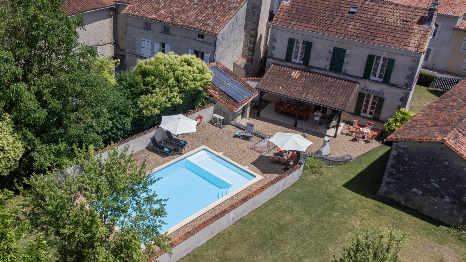 Gite Le Presbytère-Pool