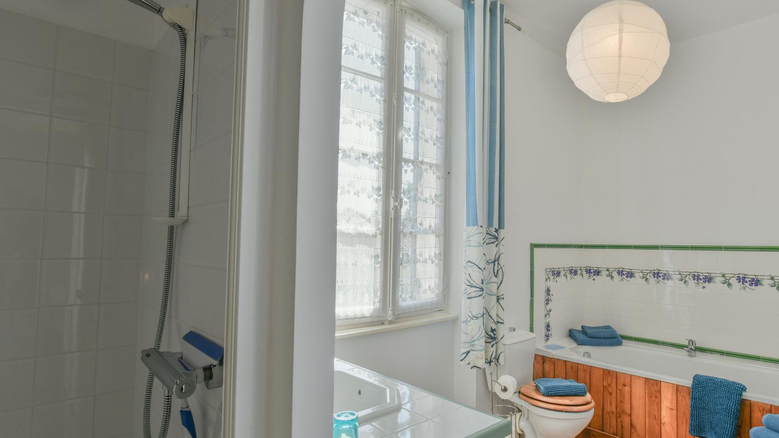 Gite Le Presbytère-Bathroom