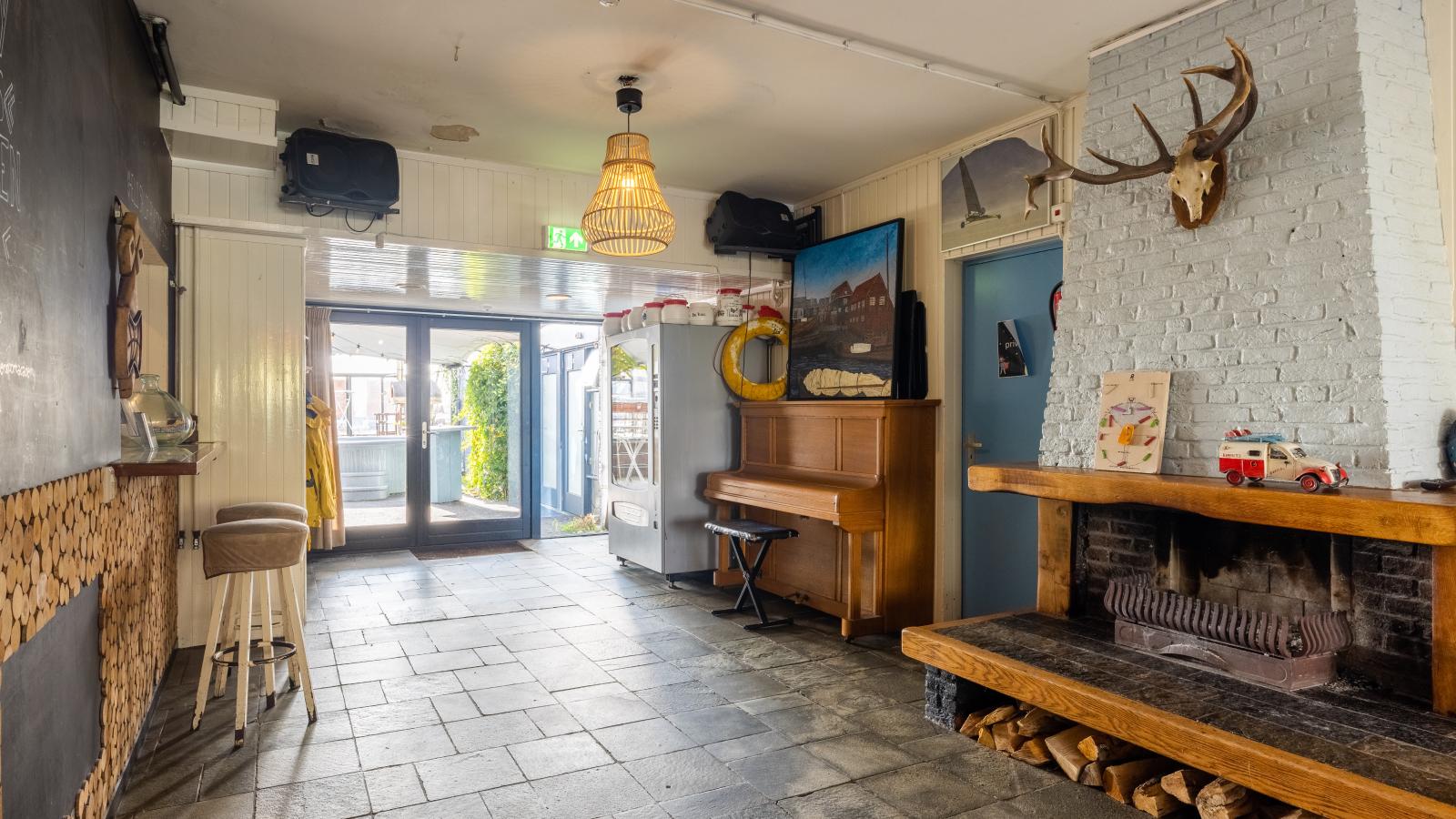 De Kaag Watersport Groepsaccommodatie - 80 pers-Living room