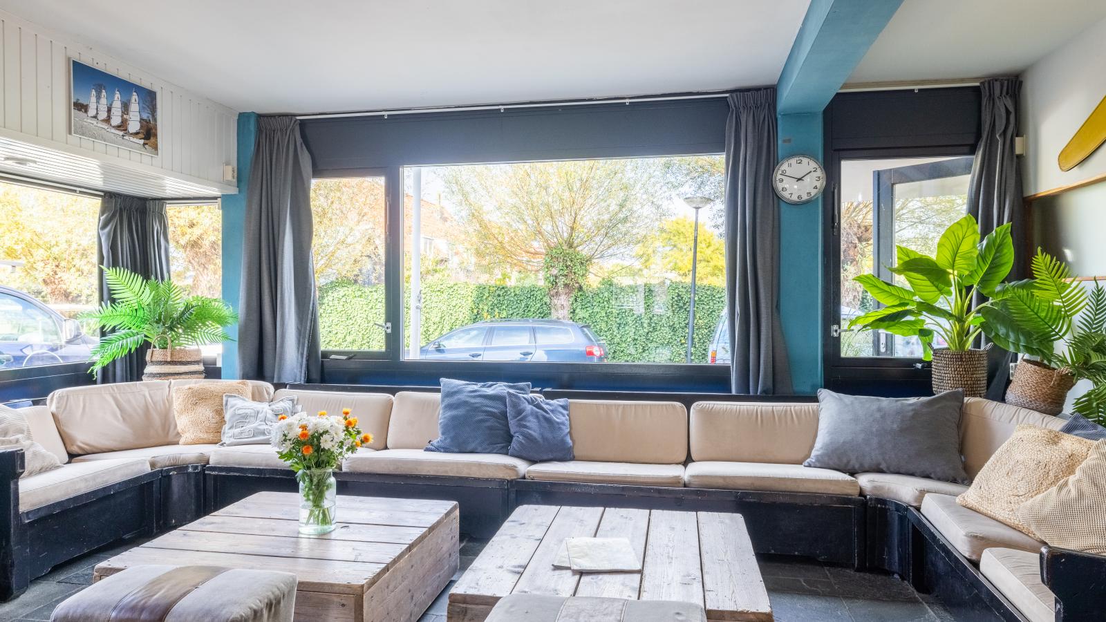 De Kaag Watersport Groepsaccommodatie - 80 pers-Living room
