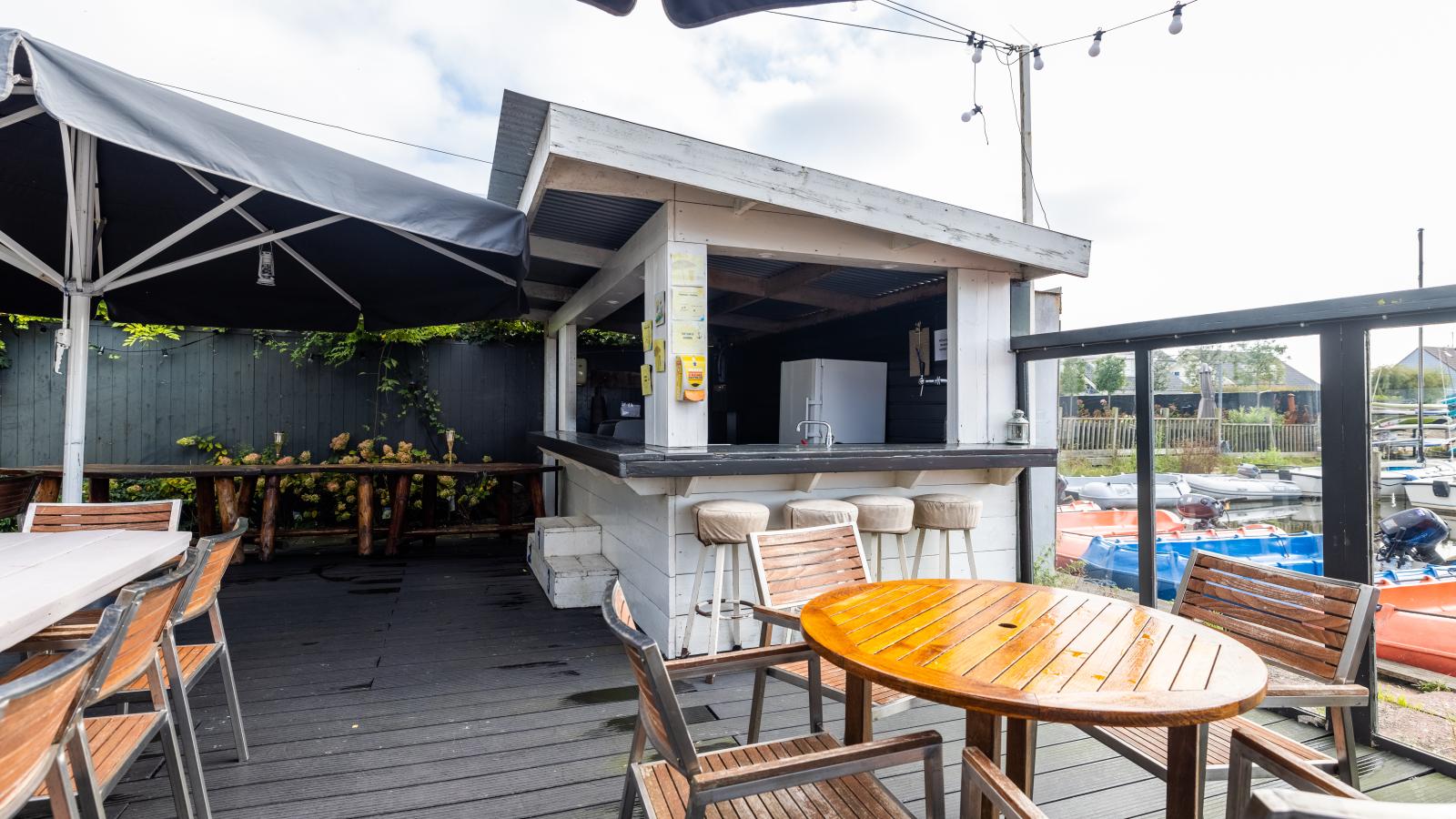 De Kaag Watersport Groepsaccommodatie - 80 pers-Terrace balcony