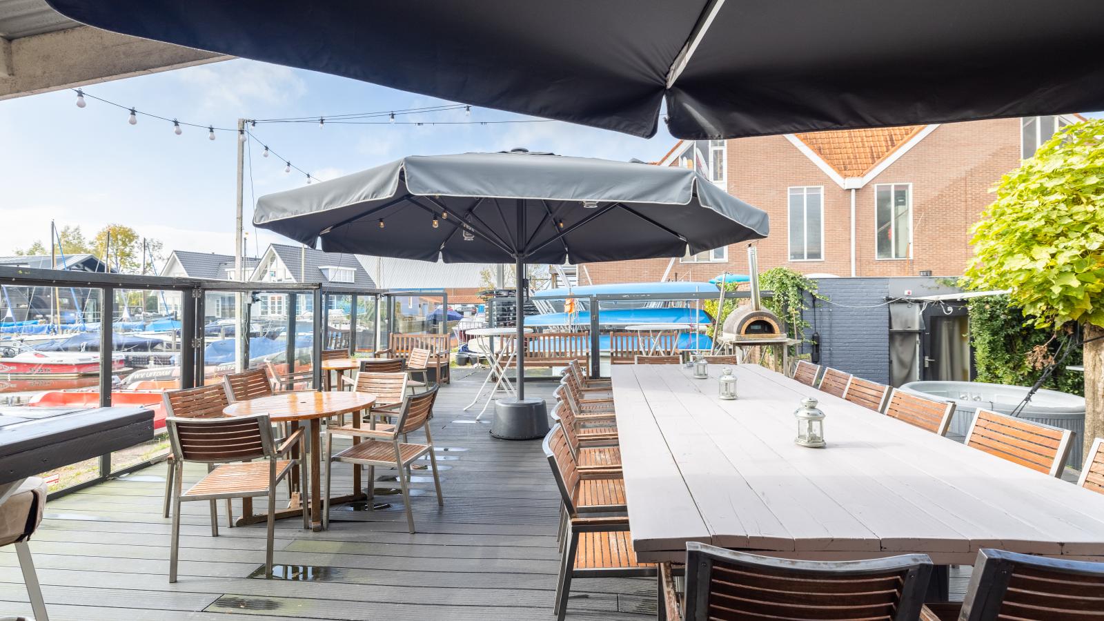 De Kaag Watersport Groepsaccommodatie - 80 pers-Terrace balcony