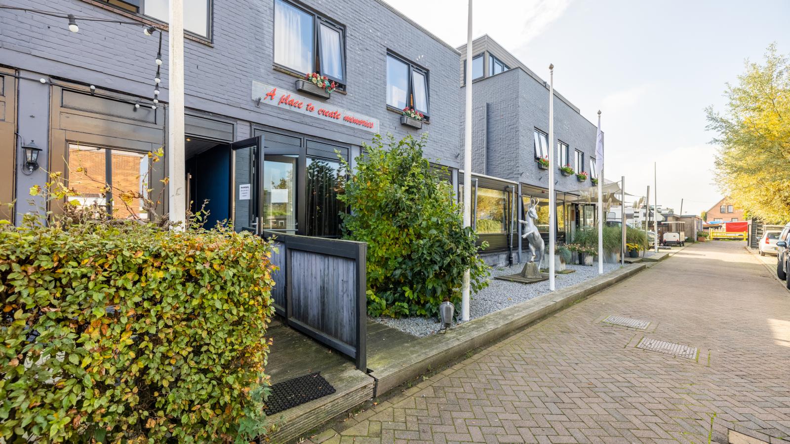 De Kaag Watersport Groepsaccommodatie - 80 pers-Exterior summer