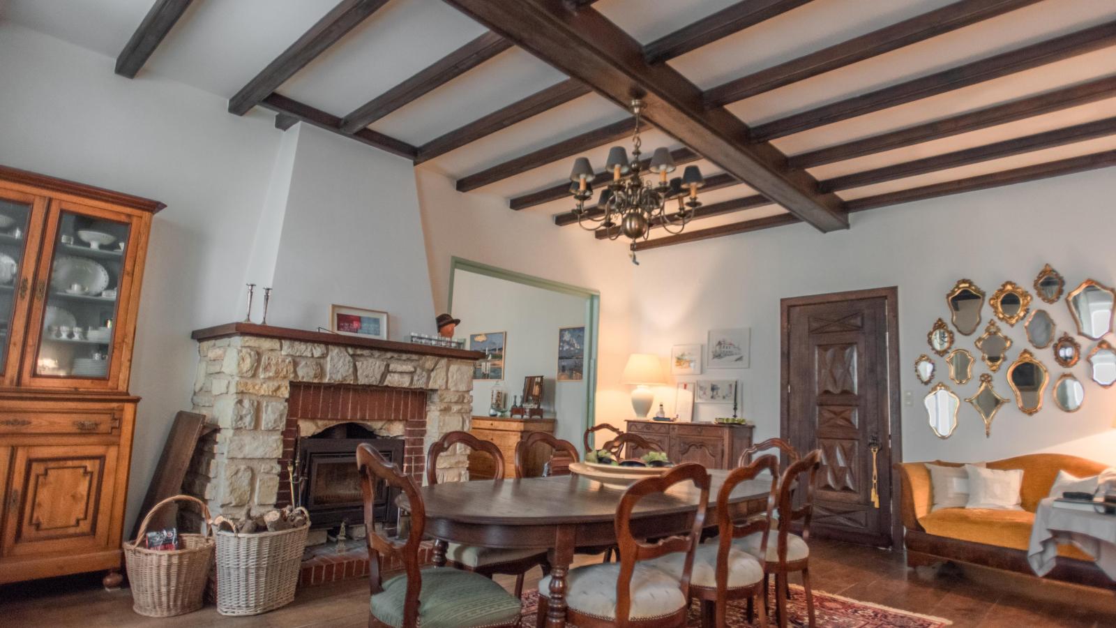 Gîtes de La Maison du Bonnesheur-Eetkamer